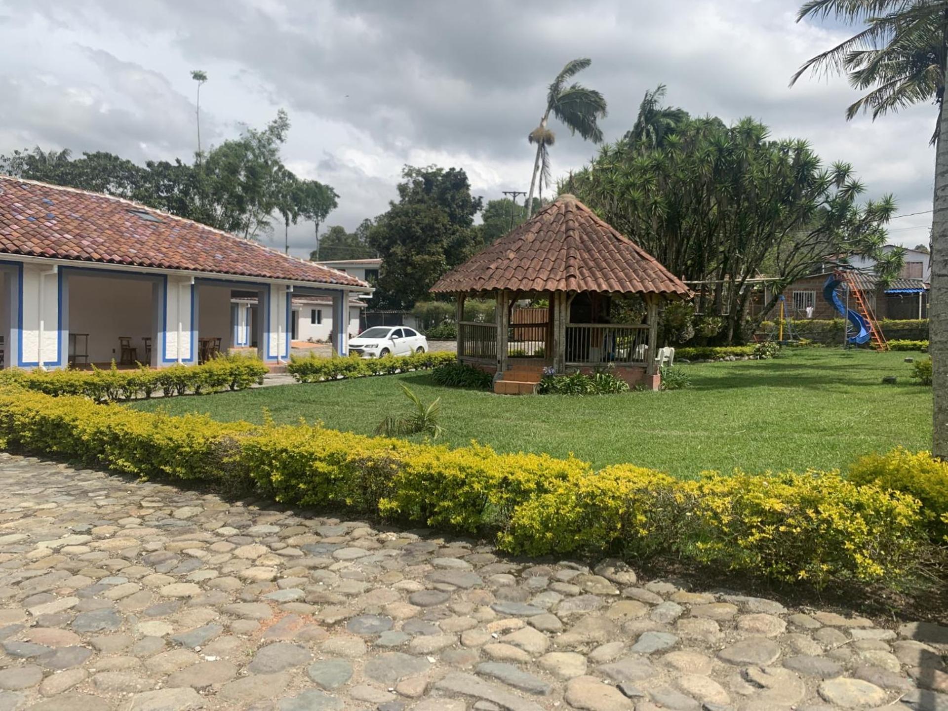 chez yannick Hospedaje Los Amigos
