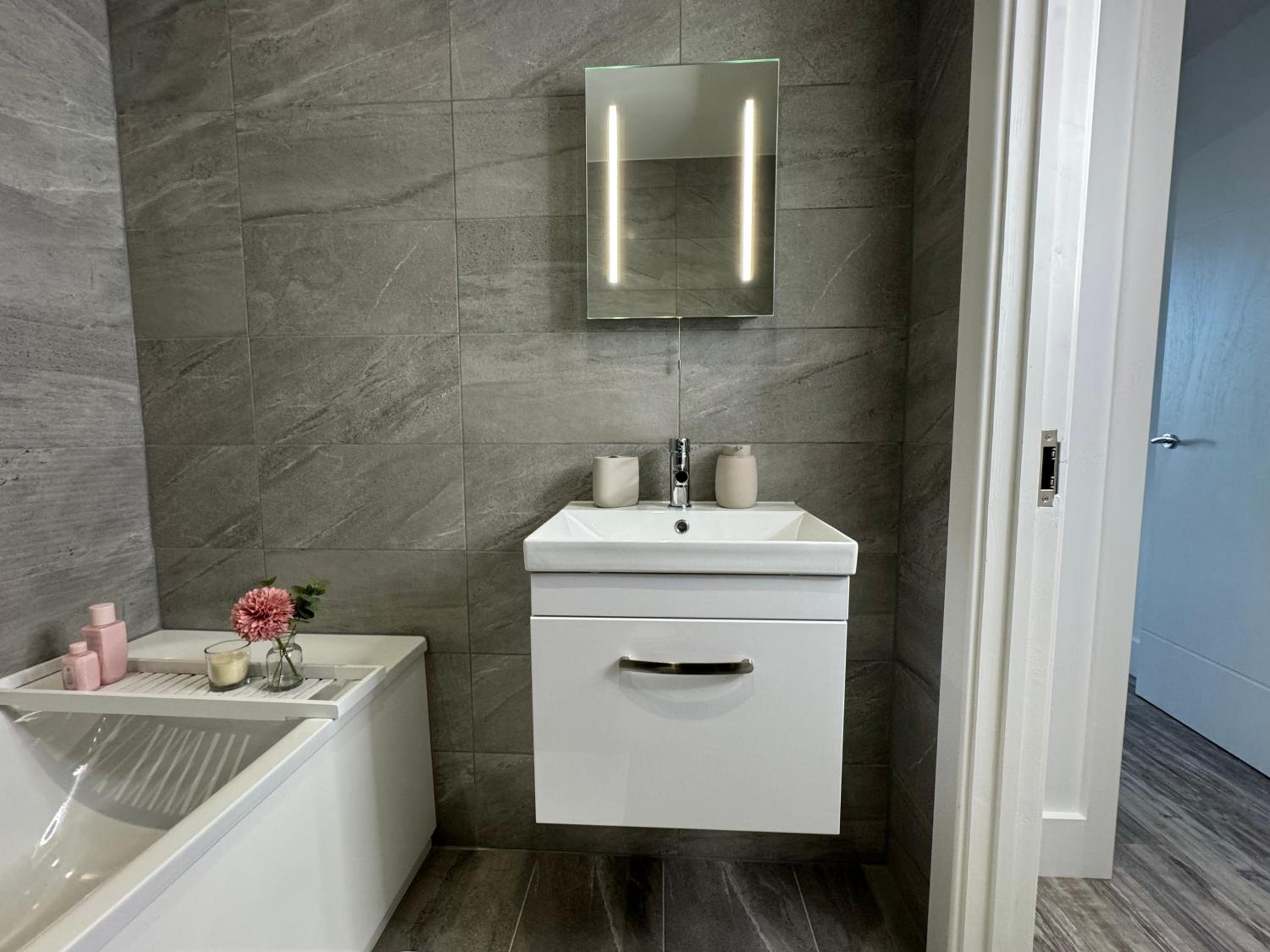 Elegant One Bedroom Apartment