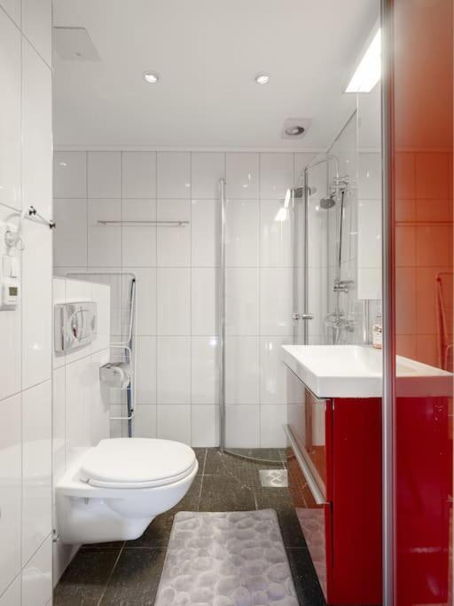 2-BR close to city centre view 3