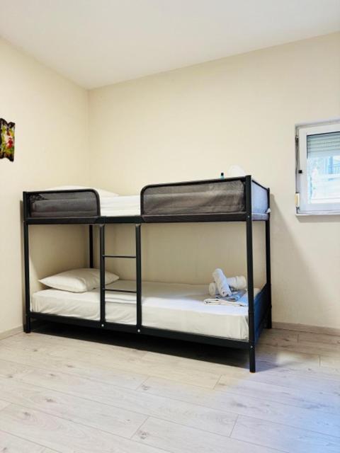 Thomais Guesthouse