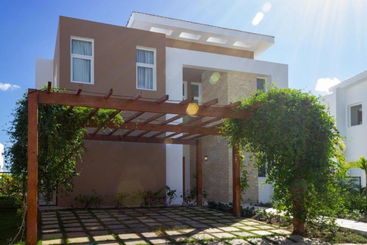 Dream villa with pool & garden view in Vista Cana view 5