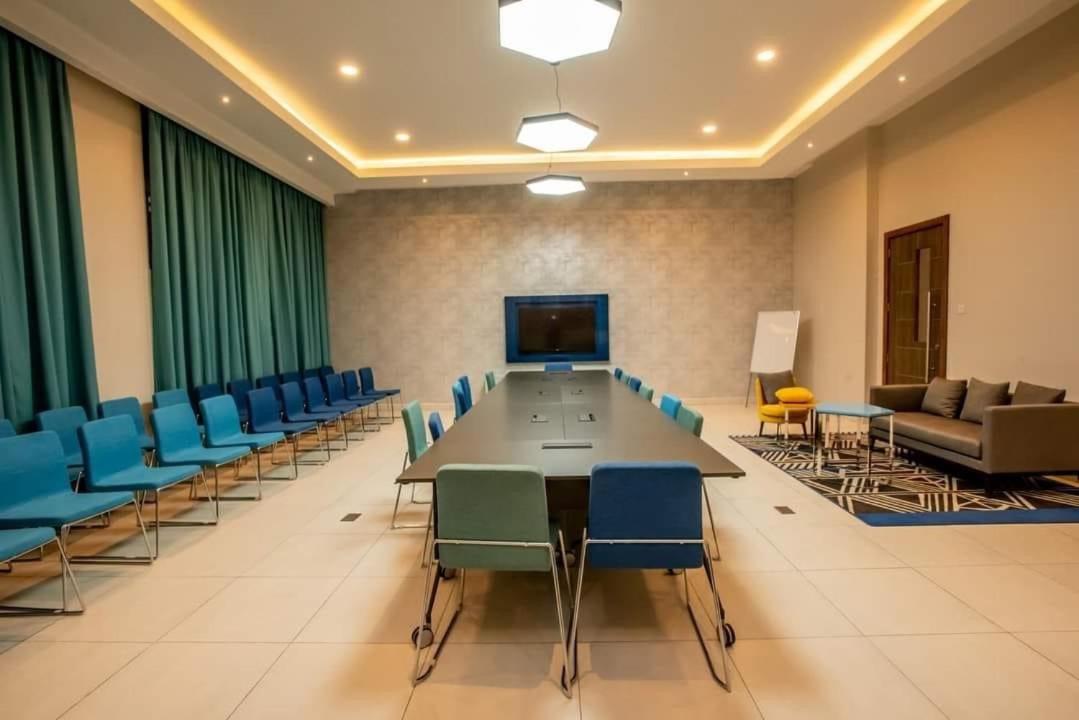 meeting & event spaces