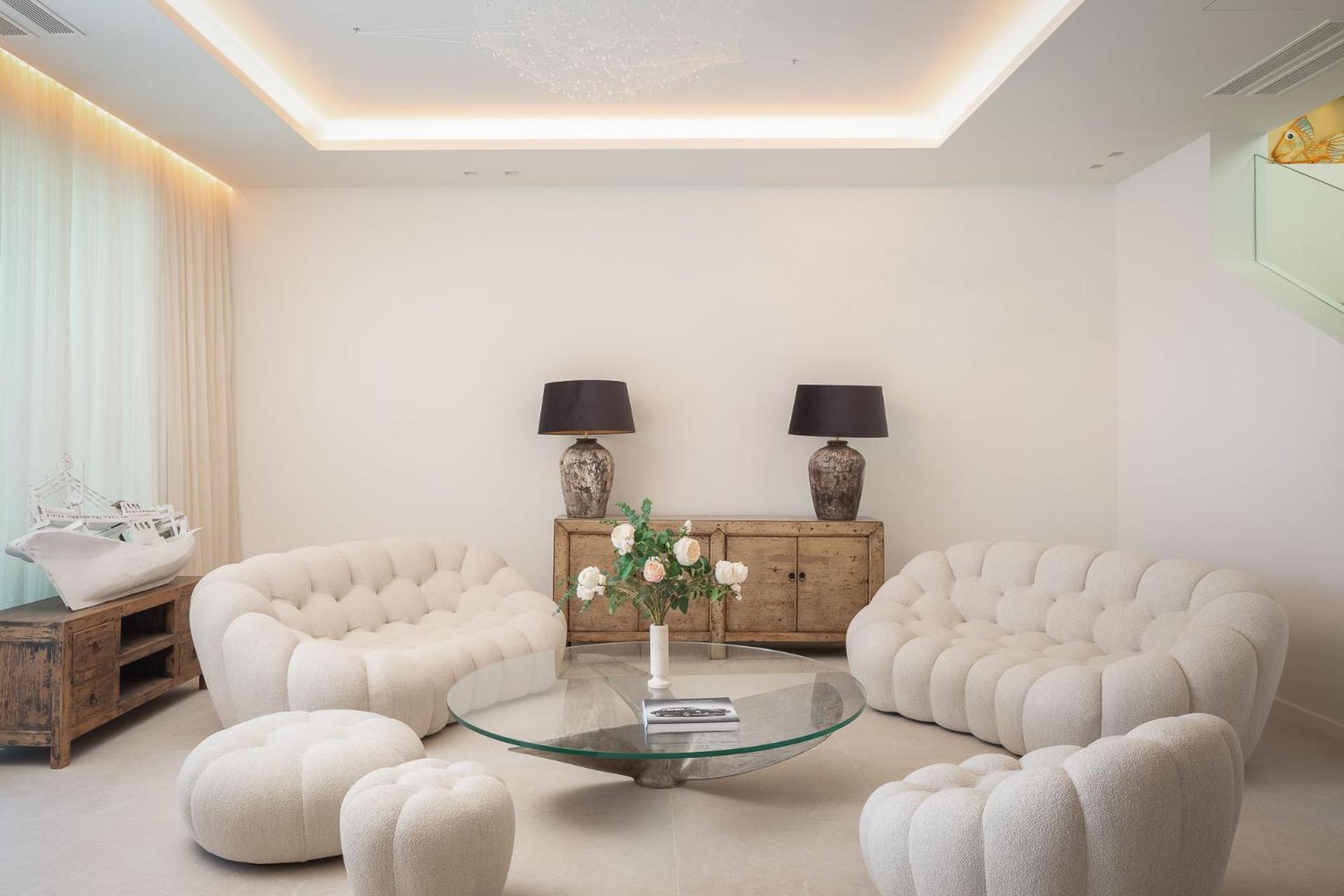 Villa More