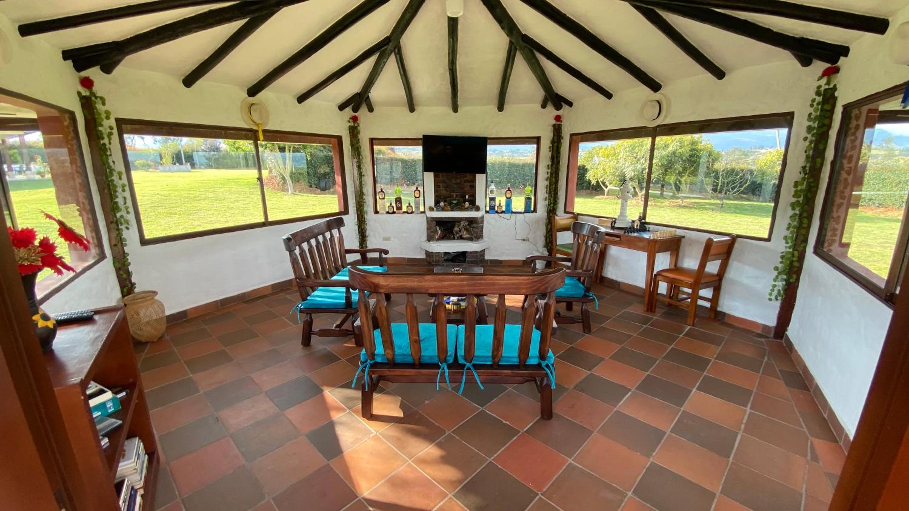 Villa Mariana - Casa Campestre Privada - Hasta 16 Personas