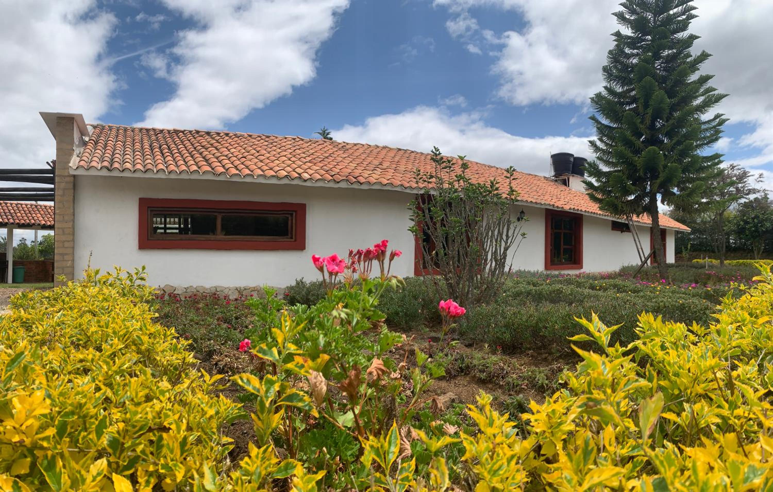 Villa Mariana - Casa Campestre Privada - Hasta 16 Personas