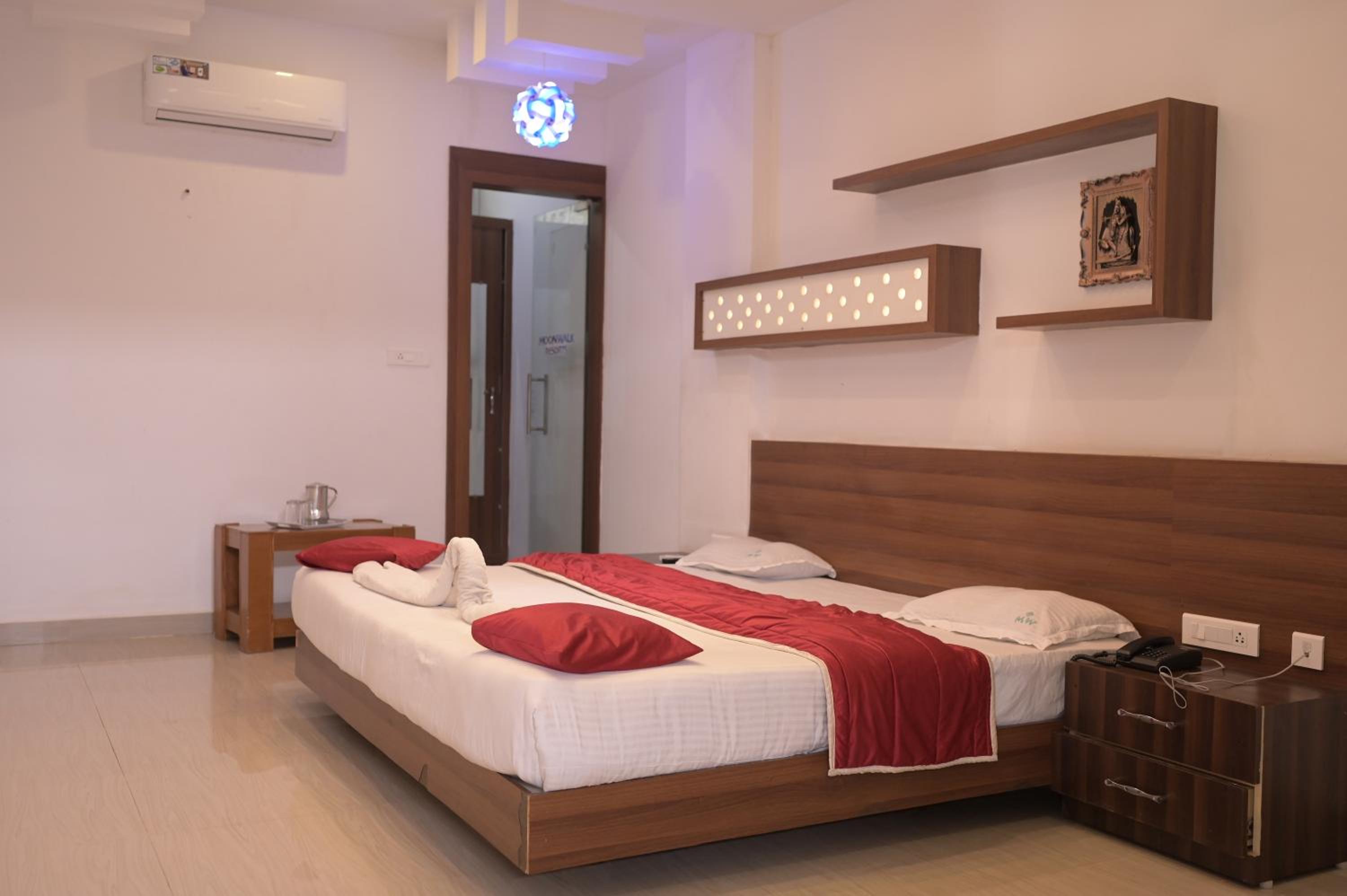 Moonwalk Resorts