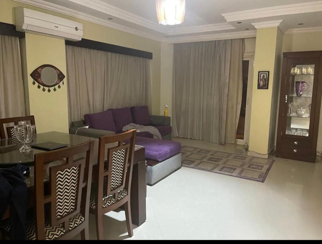 Apartment with greenery and quiet neighborhood