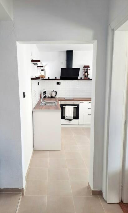 White House Apartments - Boho
