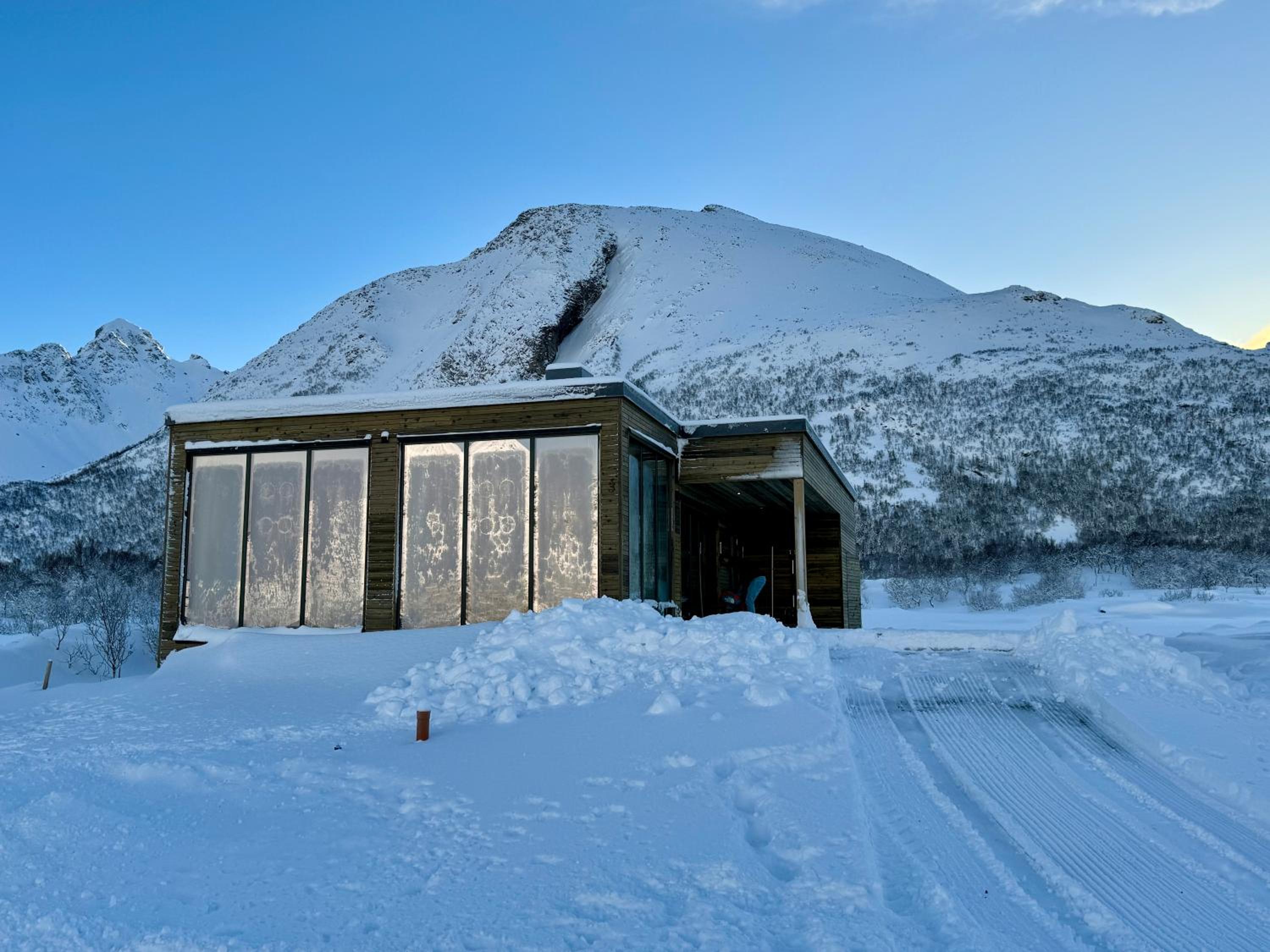 Lyngvær Aurora Lodge - Jacuzzi - No 03