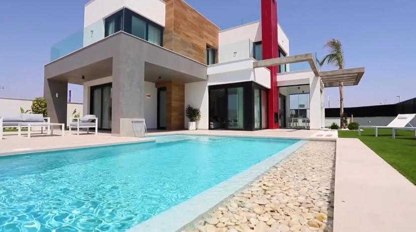 LA Paradise