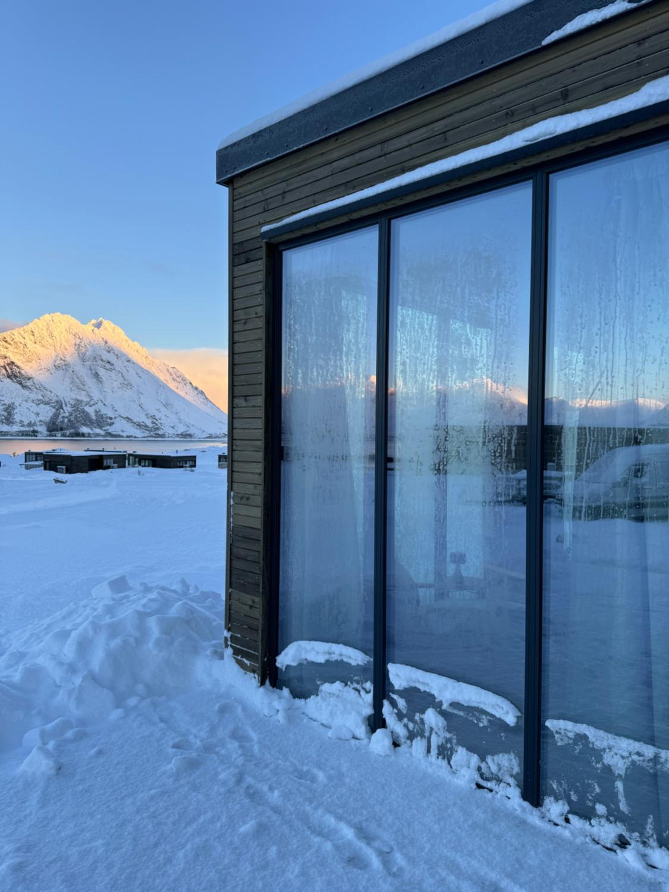 Lyngvær Aurora Lodge - Jacuzzi - No 03
