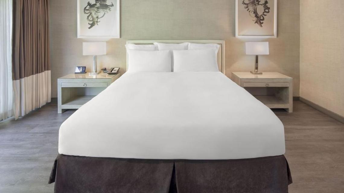 Luxe Sunset Boulevard Hotel