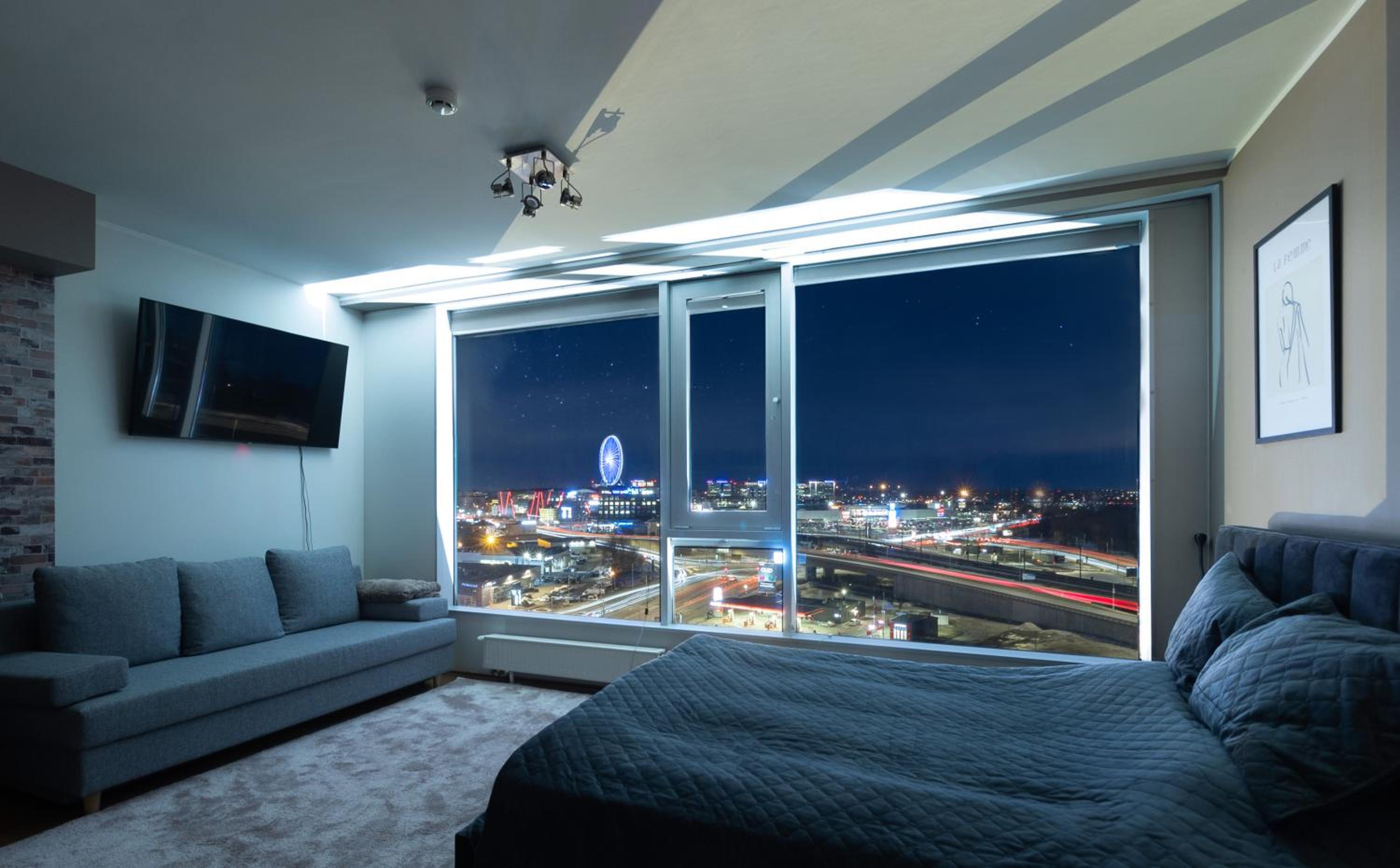 Revalia Fahle Airport Bus-Station Apartments with Best views