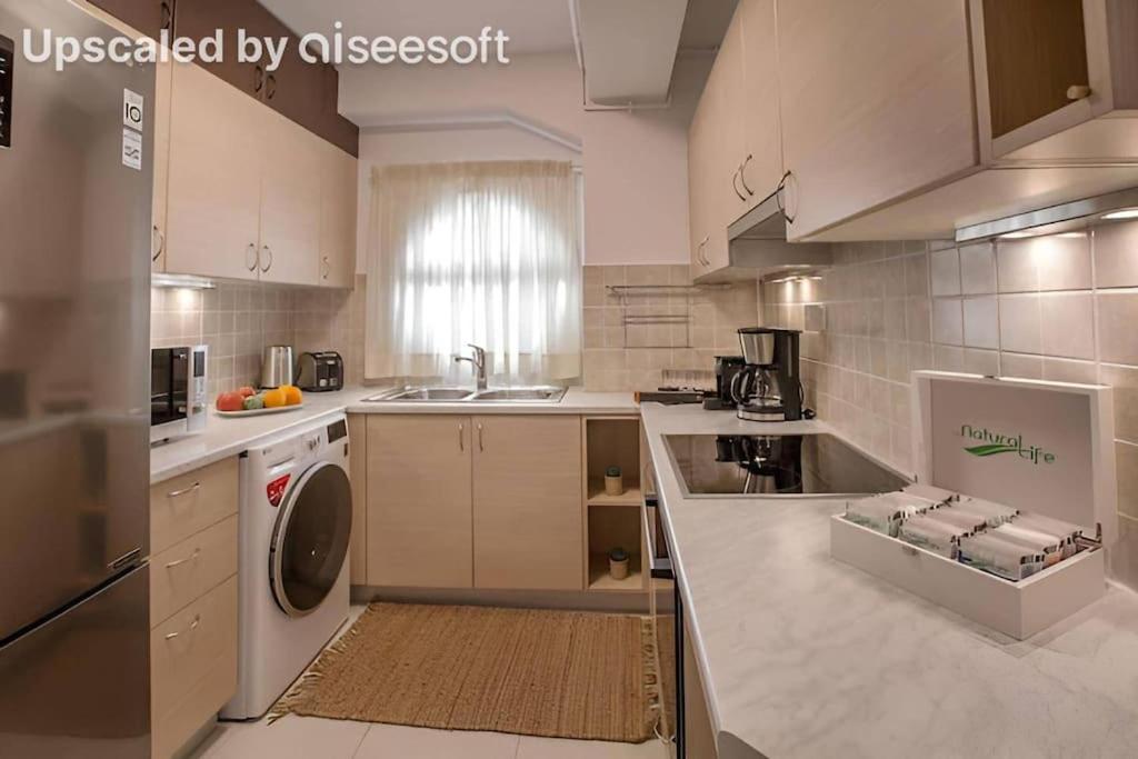Modern Apartment in the Heart of the City