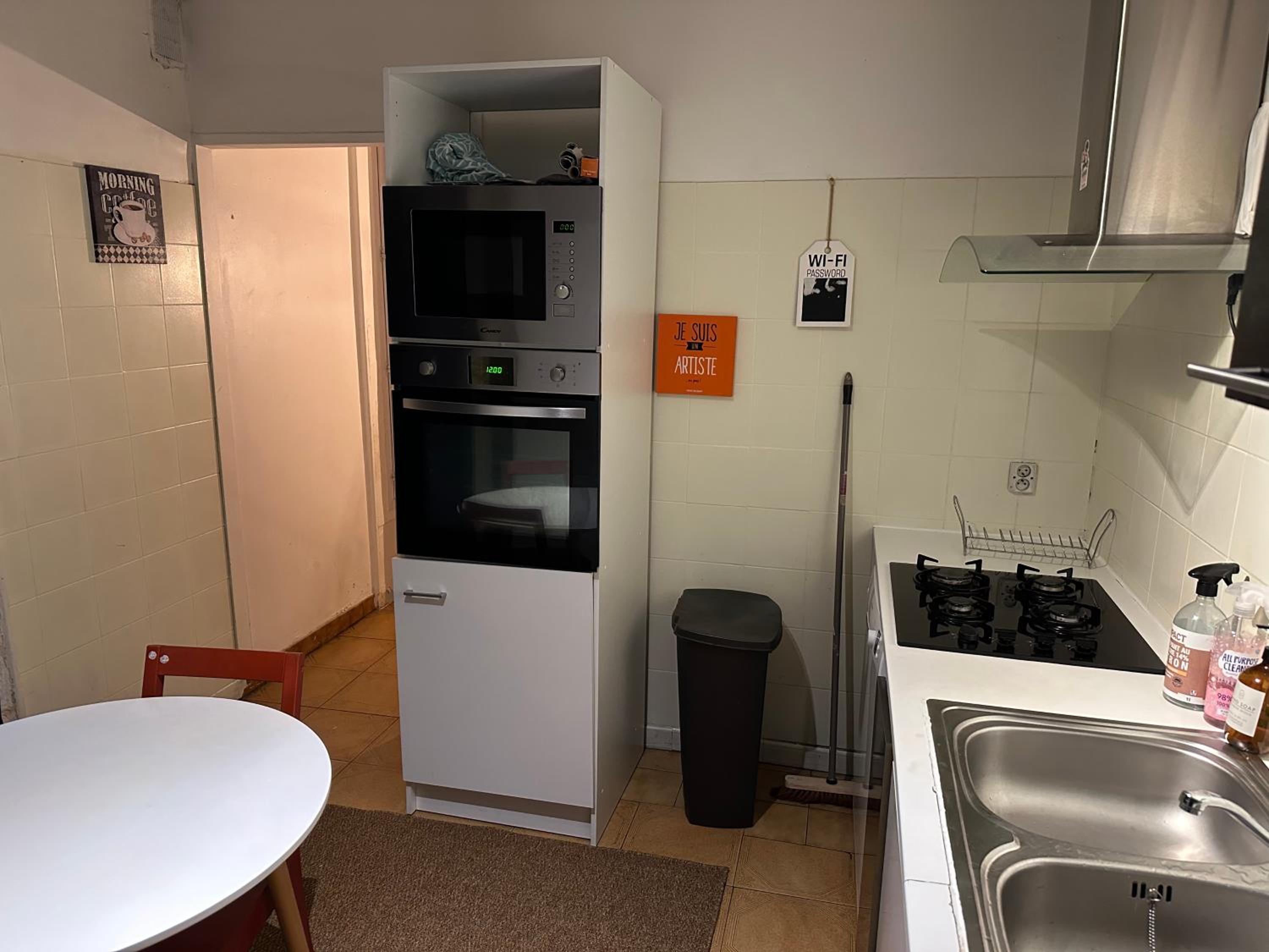 Aubervilliers maison de ville près métro 7 by immo kit bnb