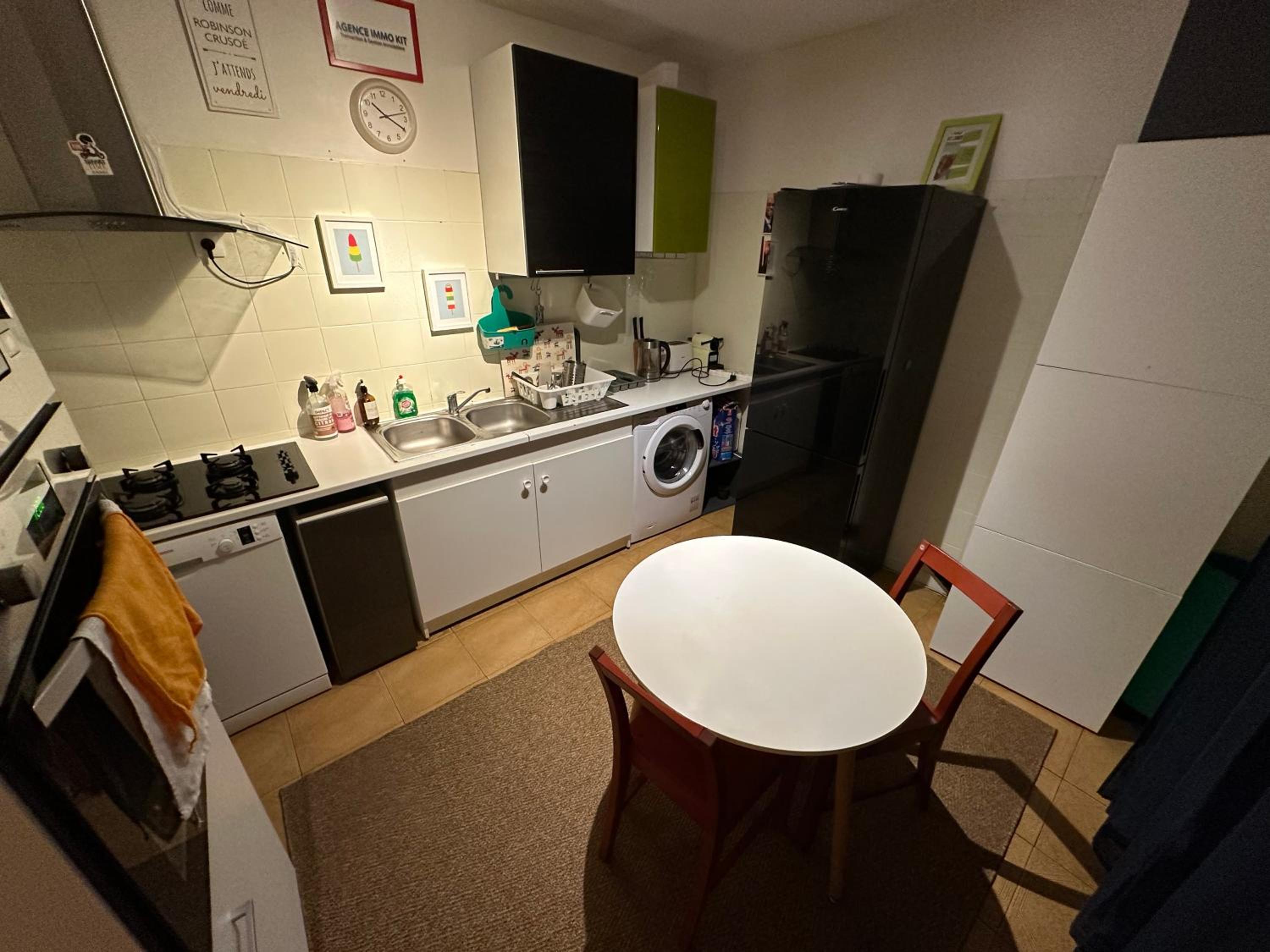 Aubervilliers maison de ville près métro 7 by immo kit bnb