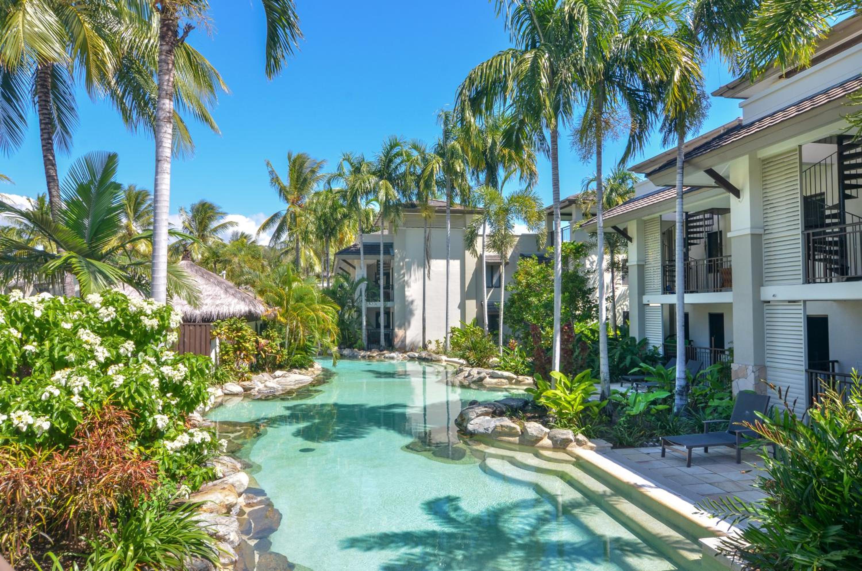 Beautiful Pool View Penthouse With Rooftop Oasis, Great For Families