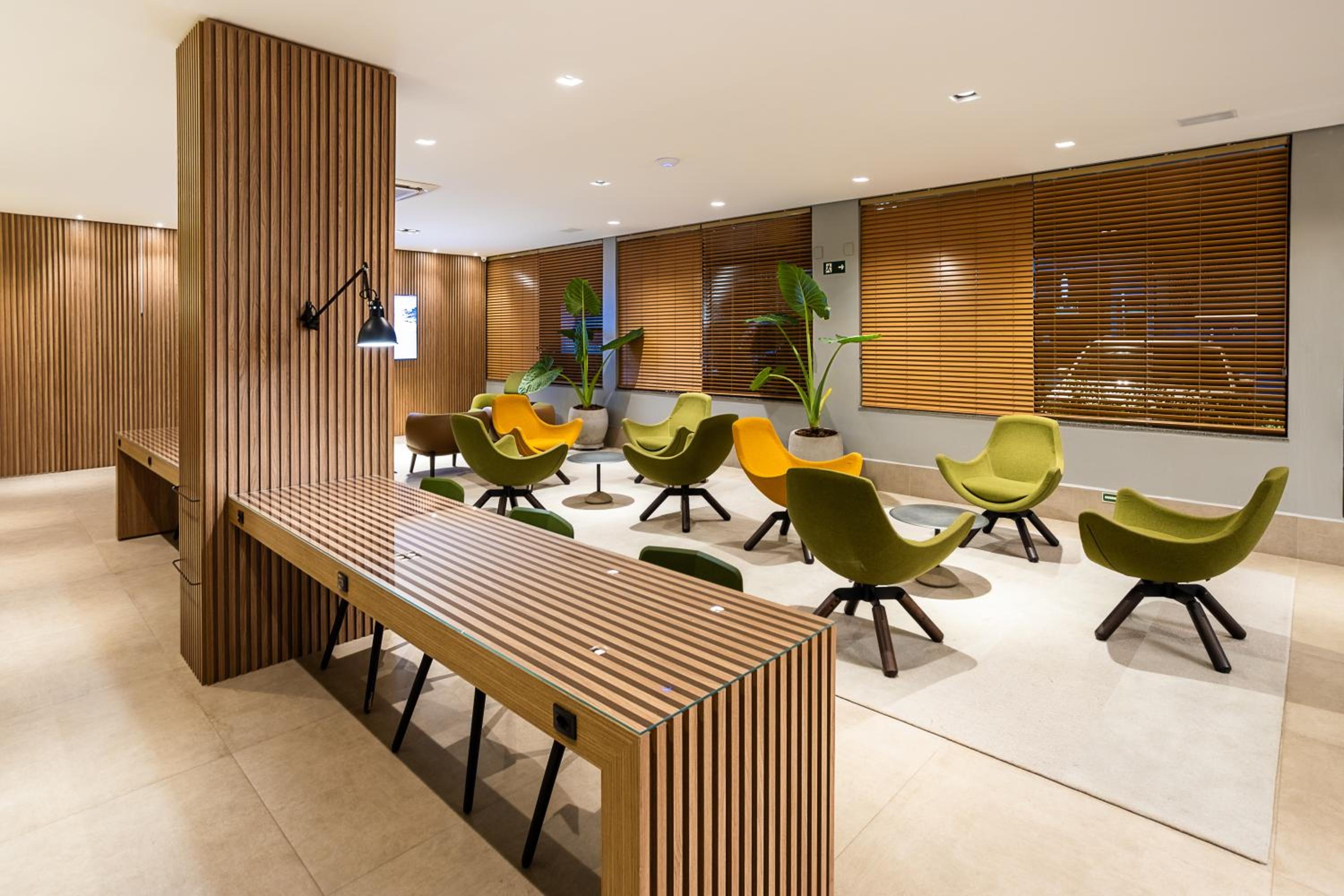 Momax Hotel