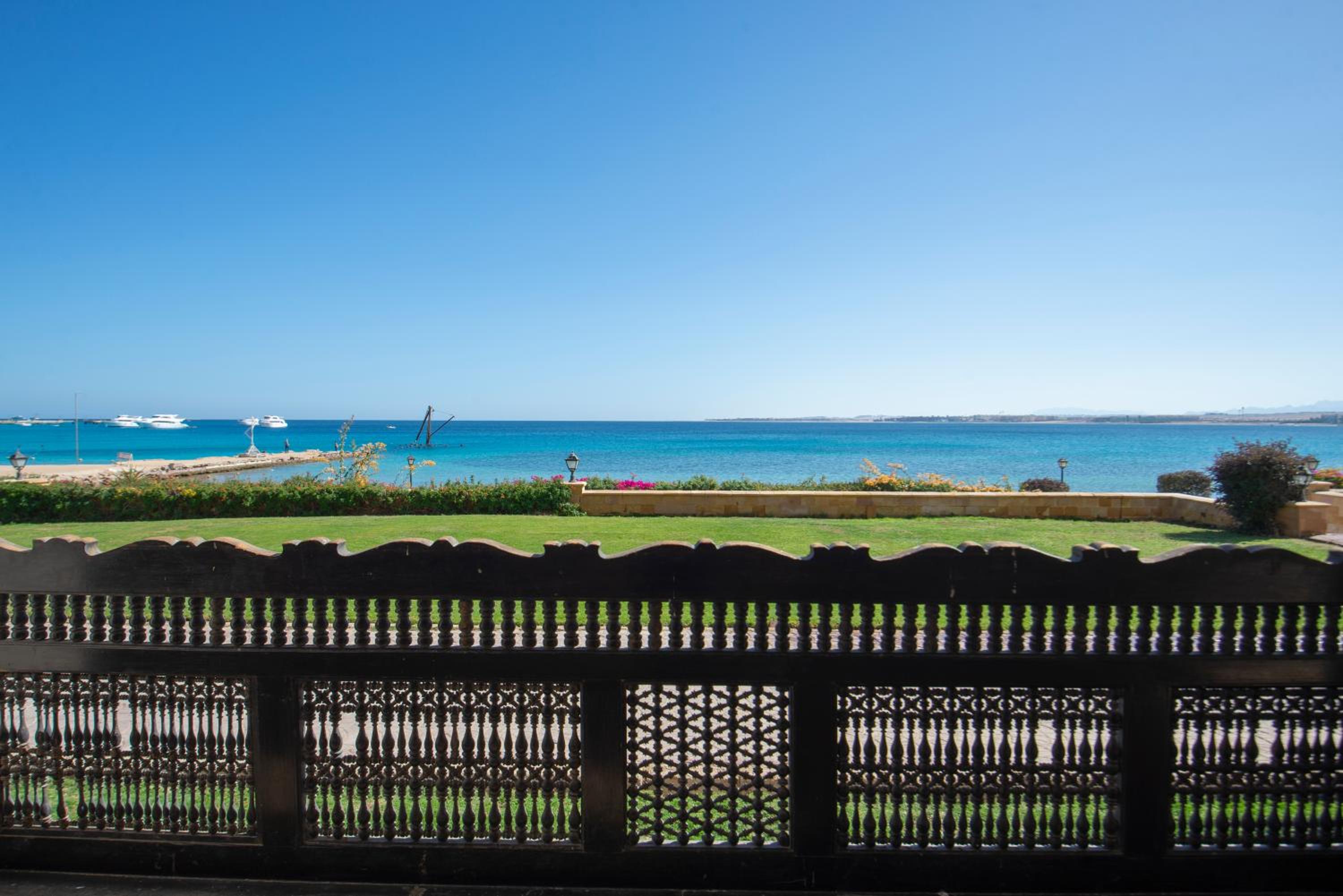 Buki-Gravity-Homes, Ap No2, seaview , HEATED pool, 5 star resort Gravity Sahl Hasheesh-FOR GUESTS WITH NONEGYPTIAN PASSPORTS view 5
