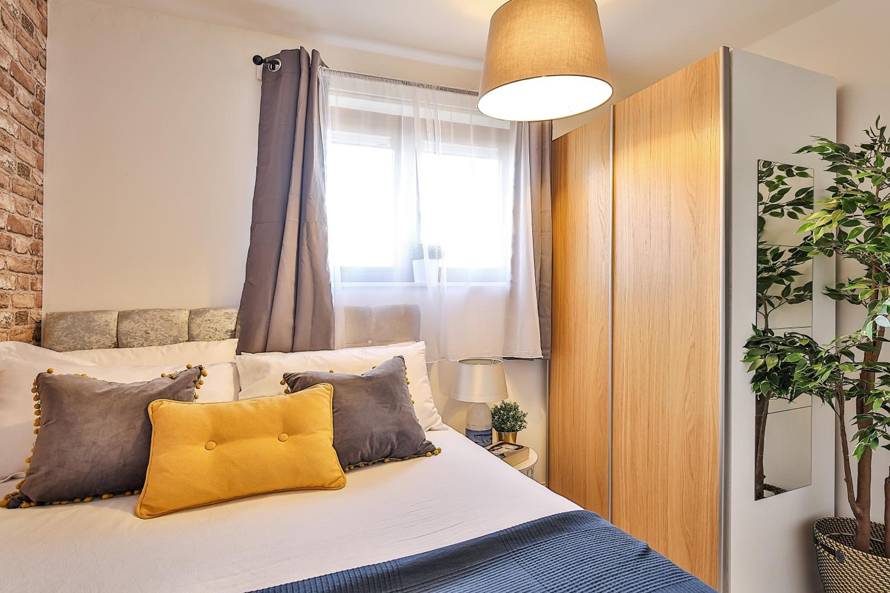 George House-SheffieldCentreParking by NokNokStay