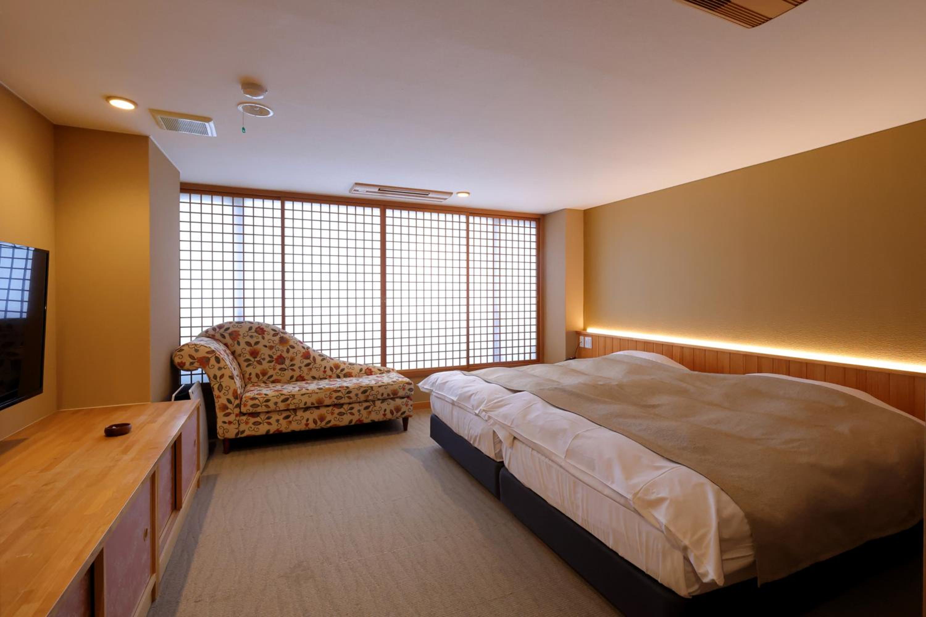 Kawaguchiya Kinosaki Riverside Hotel