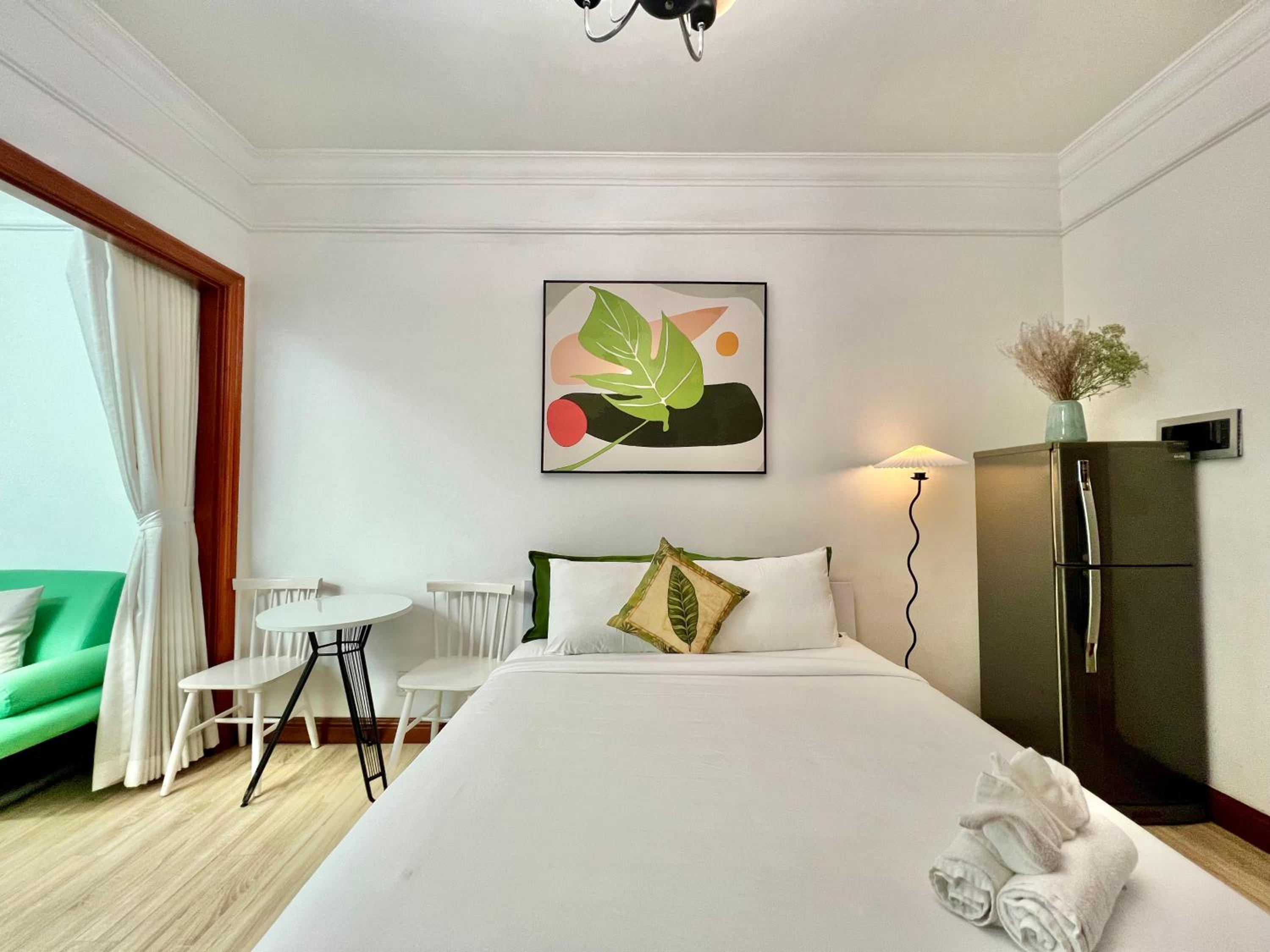 Diny ApartHotel - Rooftop Pool - The Manor 2