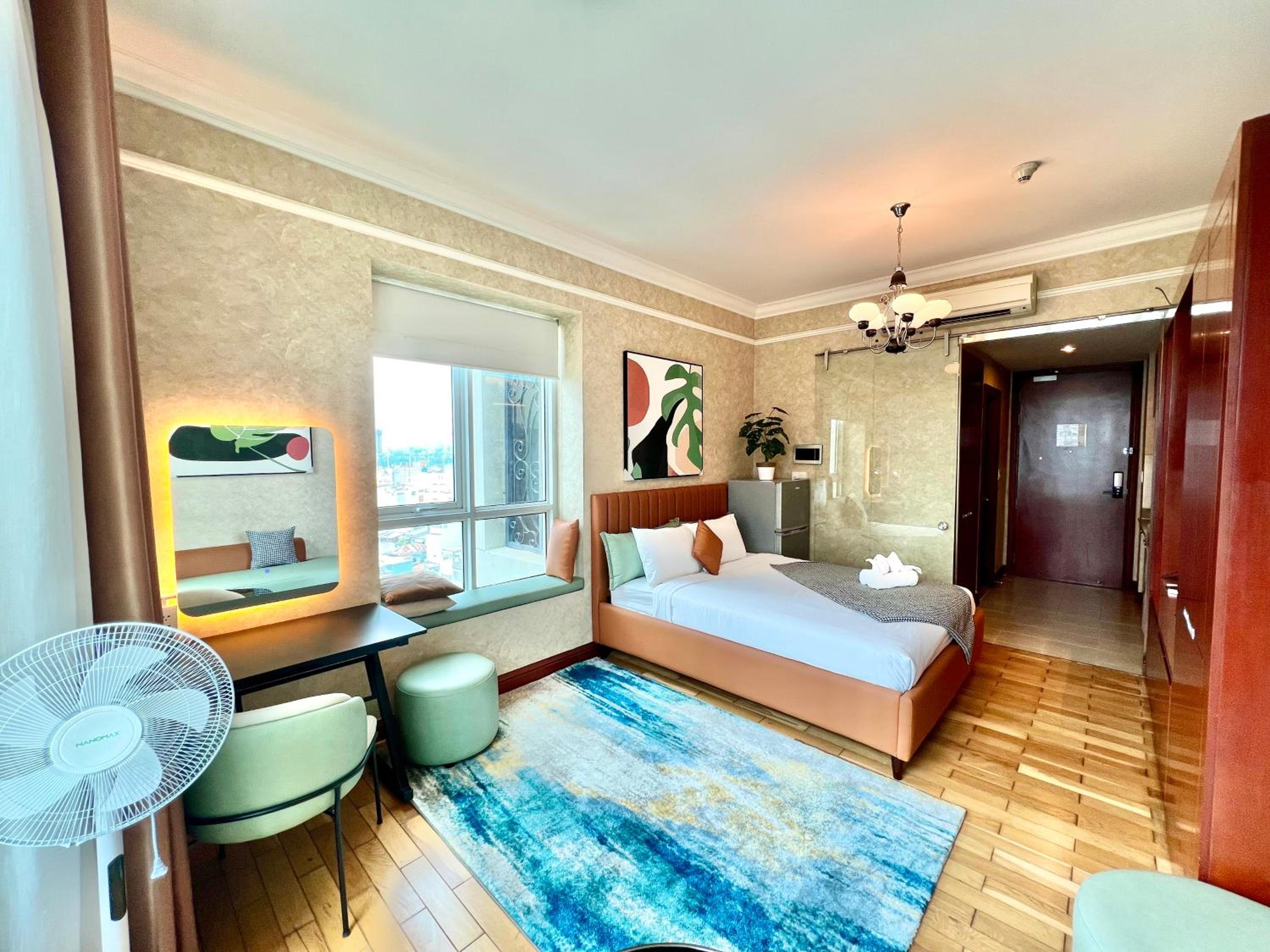 Diny ApartHotel - Rooftop Pool - The Manor 2