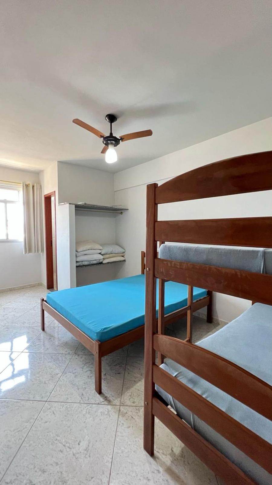Apartamento sem vista ao mar, à 15 metros da praia de Piúma