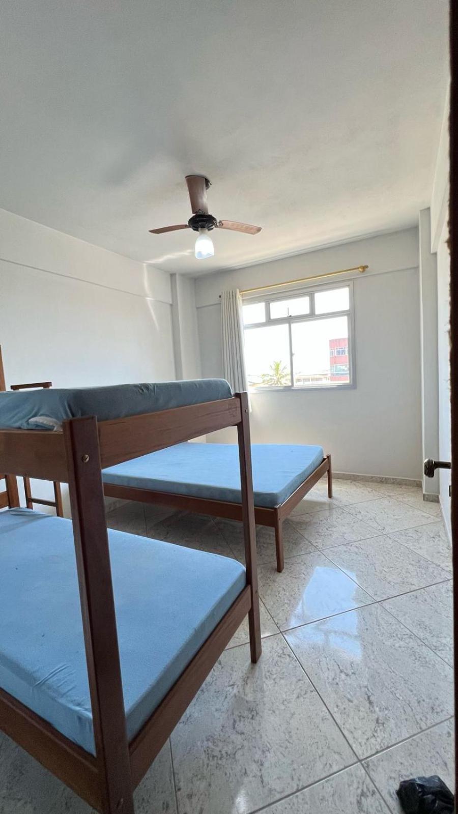 Apartamento sem vista ao mar, à 15 metros da praia de Piúma