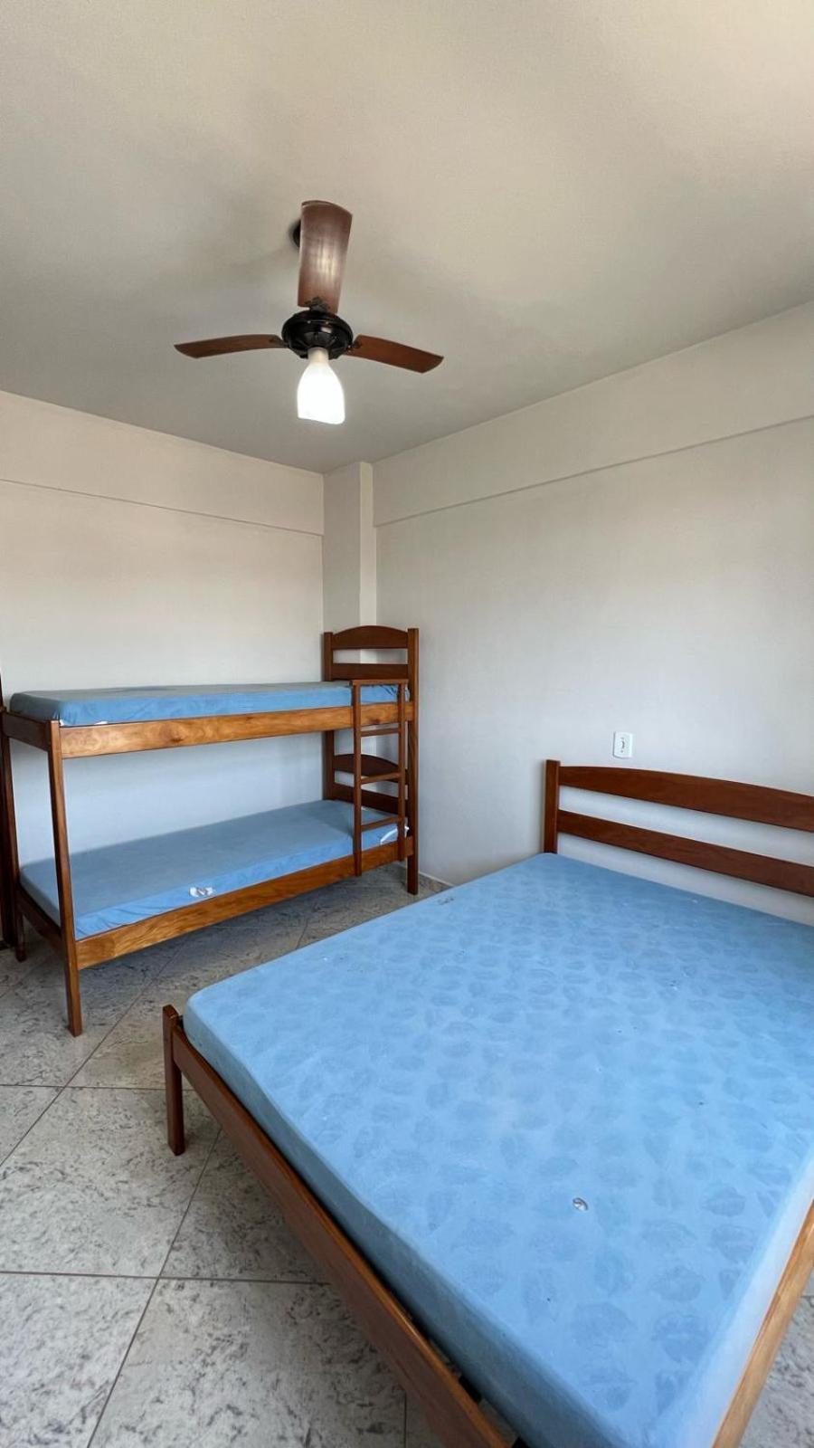 Apartamento sem vista ao mar, à 15 metros da praia de Piúma