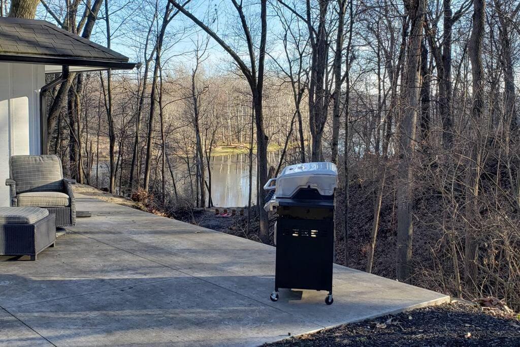 RiverEdge Haven Hot Tub, 5 Beds, Kayaks Near ND view 3
