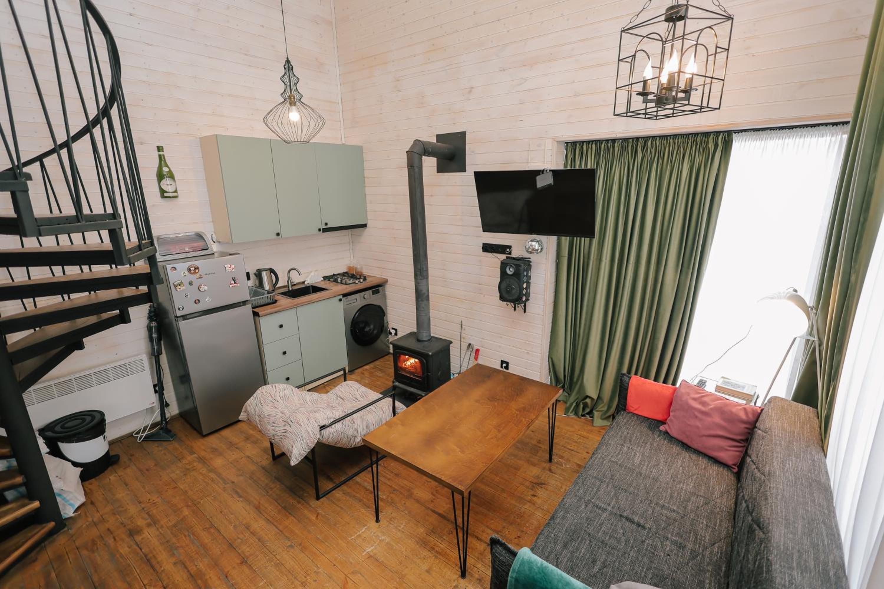 Kokhta Cottage