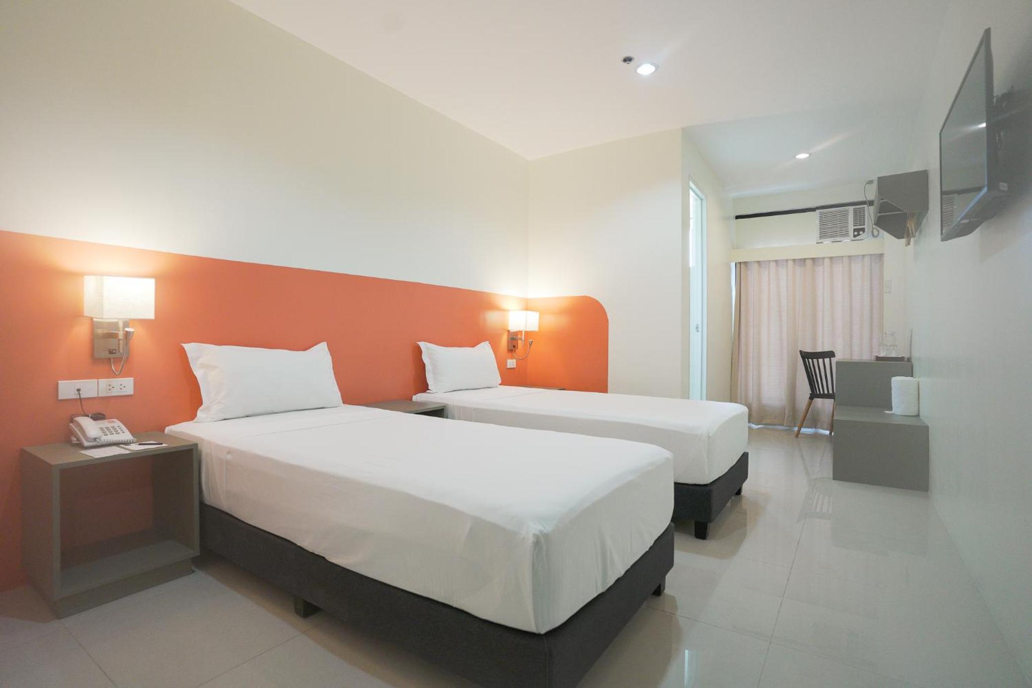Travelbee Airport Inn