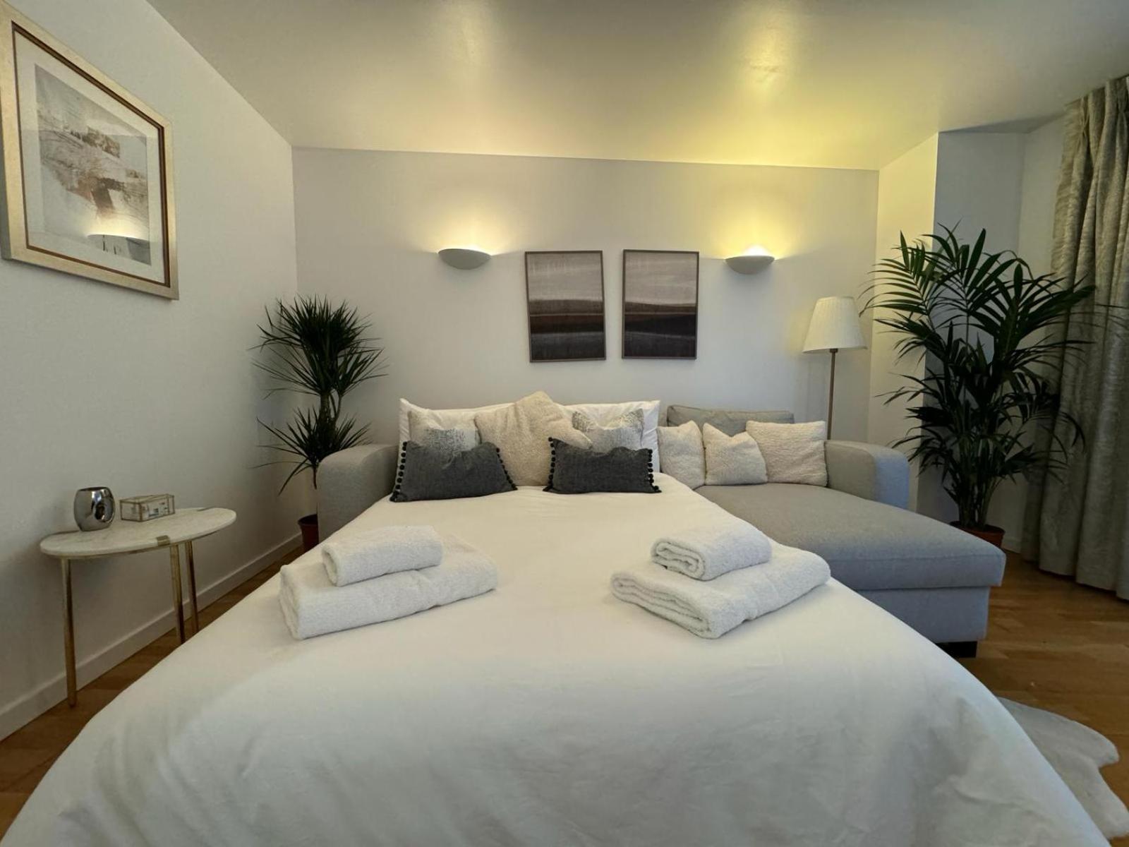 Luxury Apartment in Canary Wharf