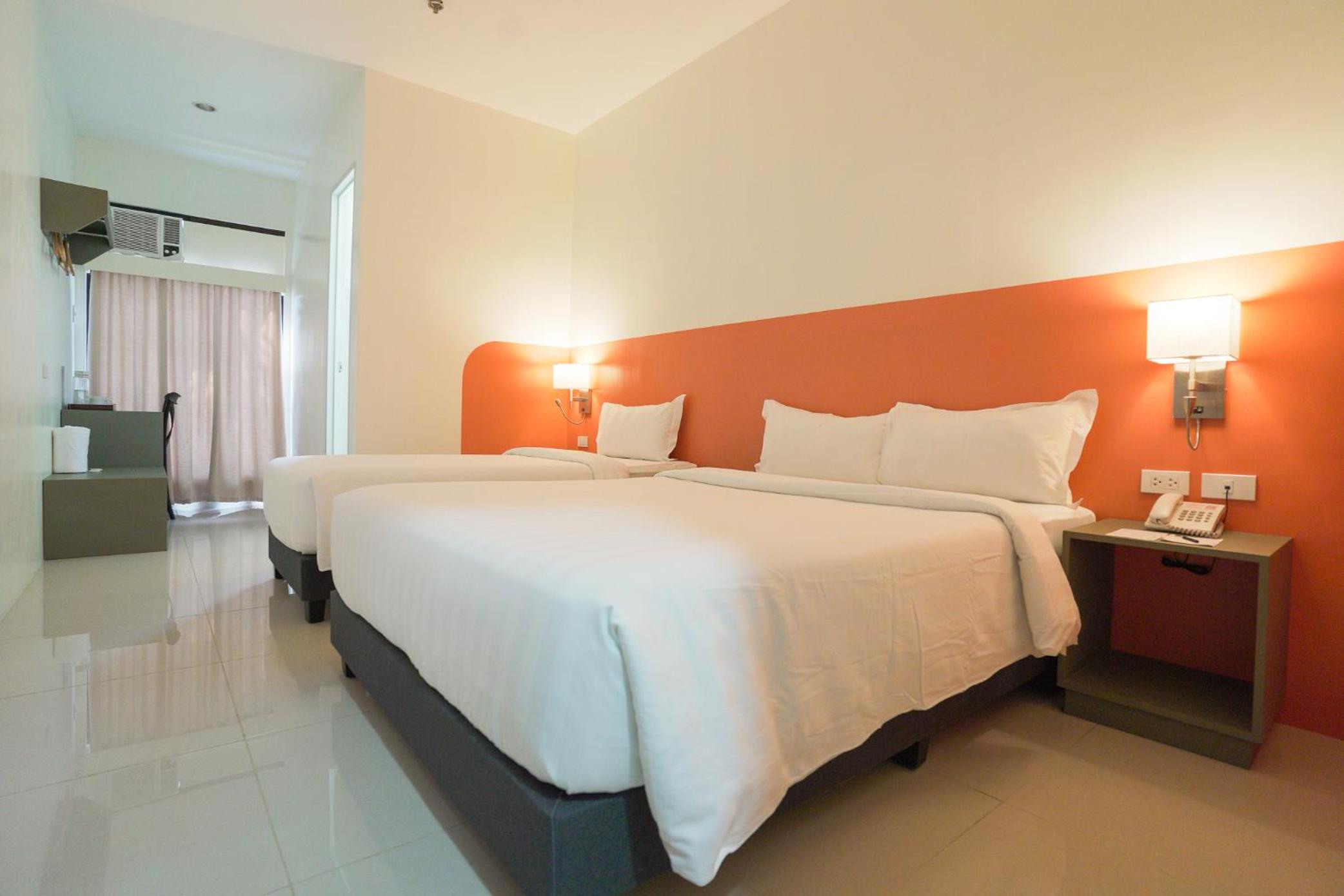 Travelbee Airport Inn
