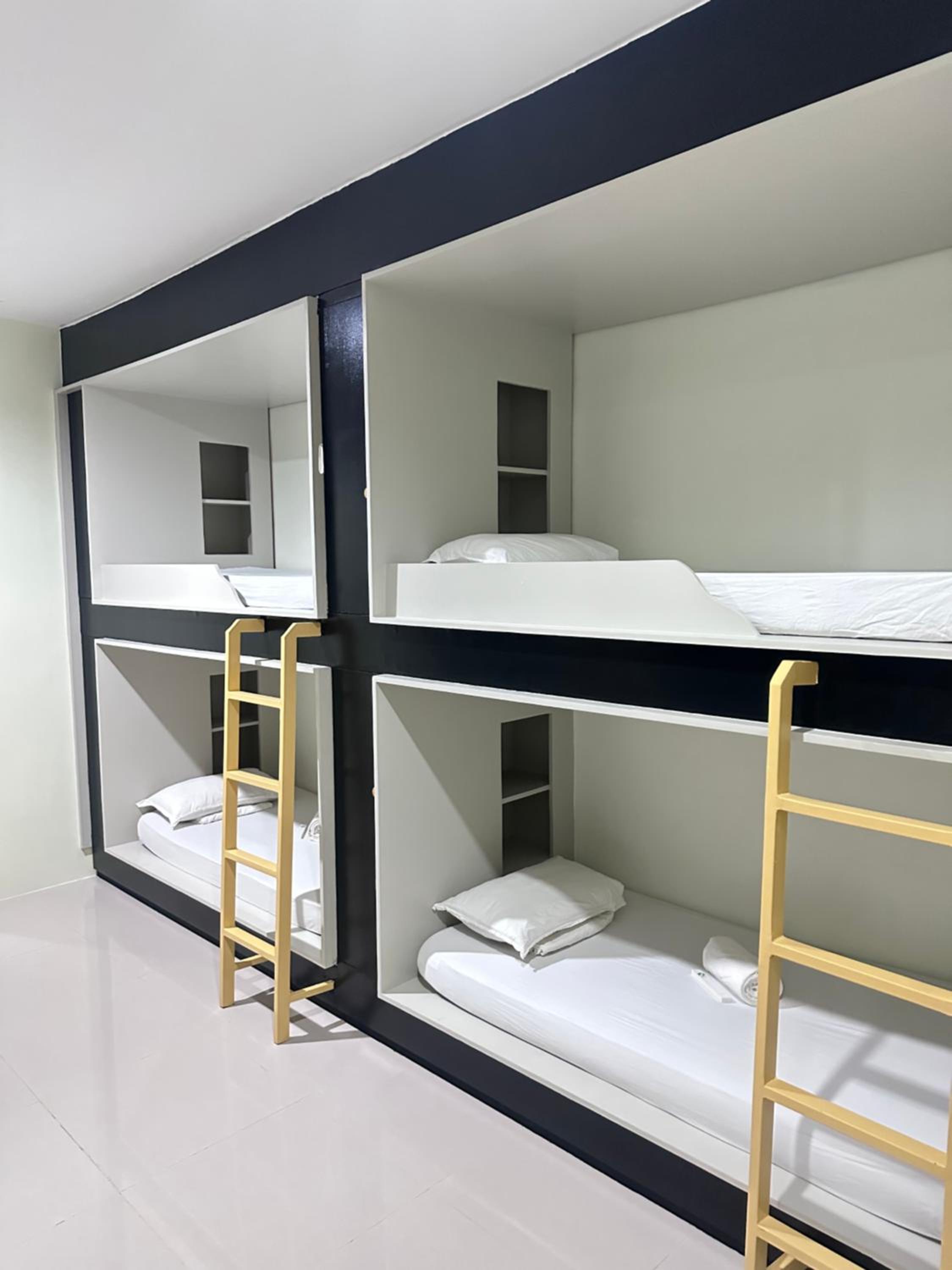 Travelbee Airport Inn