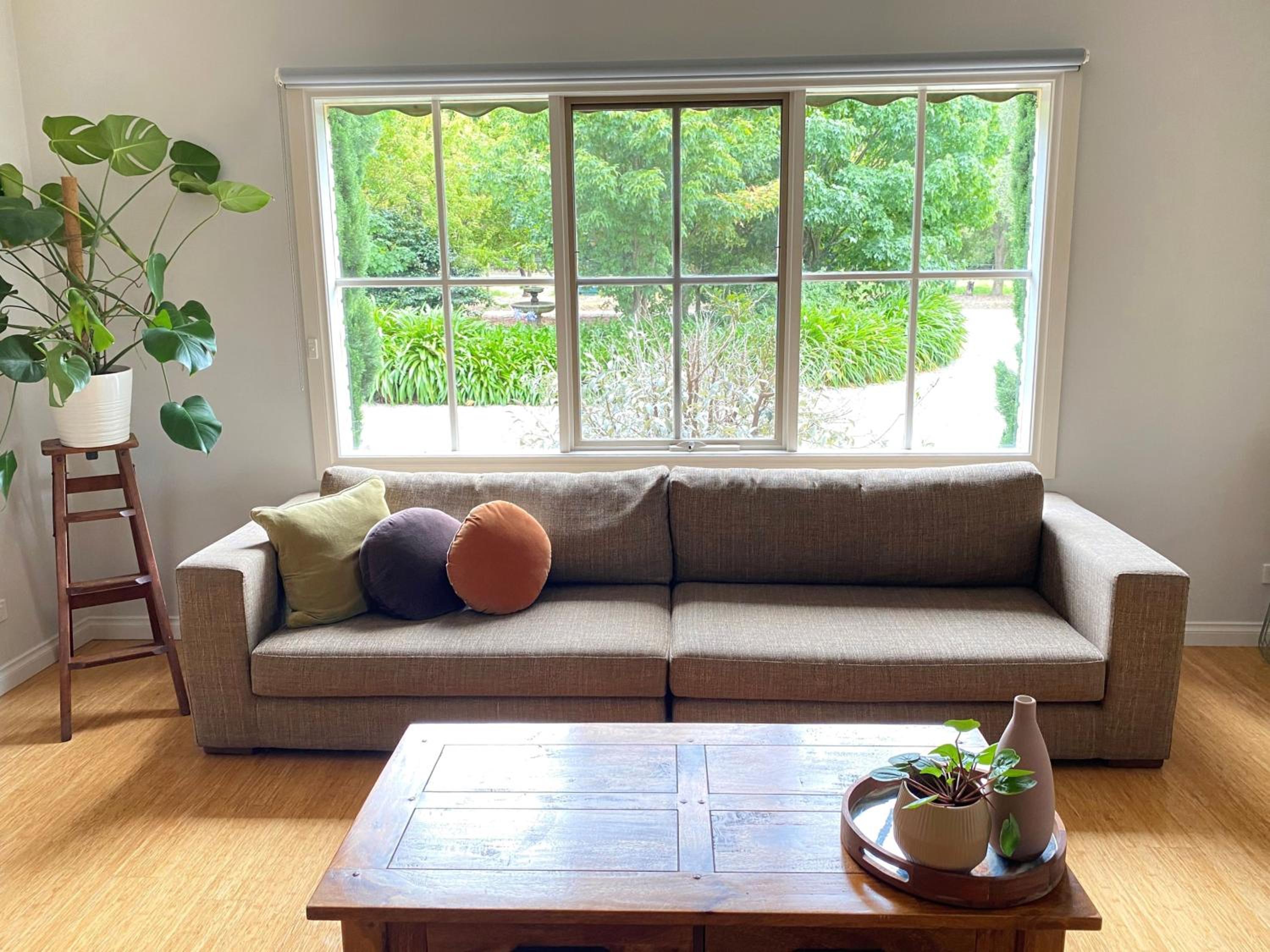 Farmhouse in the heart of wine country, 10 minutes to beach