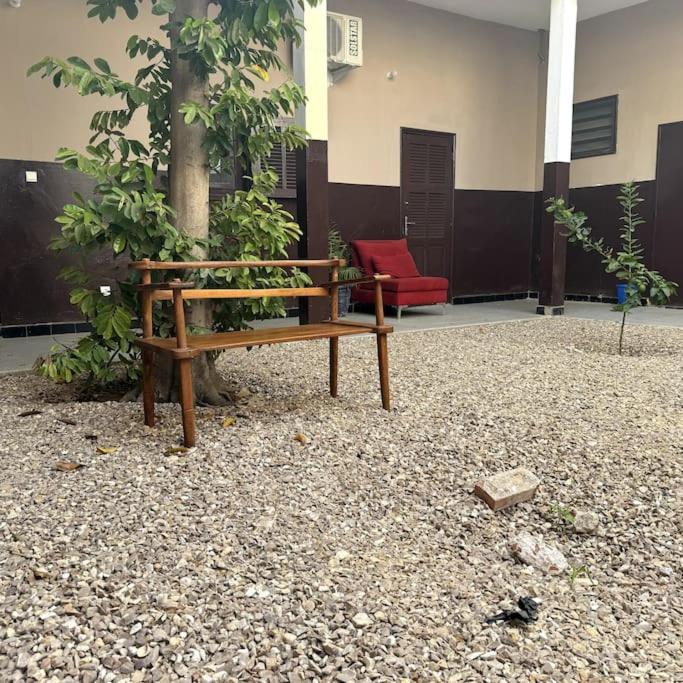 Independent room on Island in colonial house with private entrance view 2