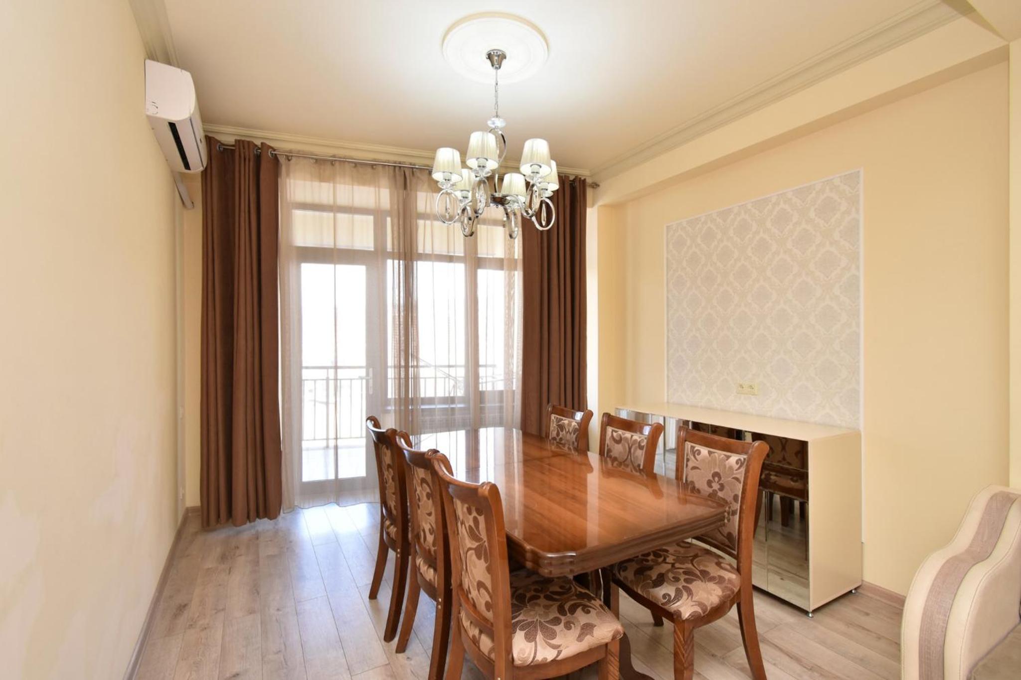 City Centre Apartment Vardananc
