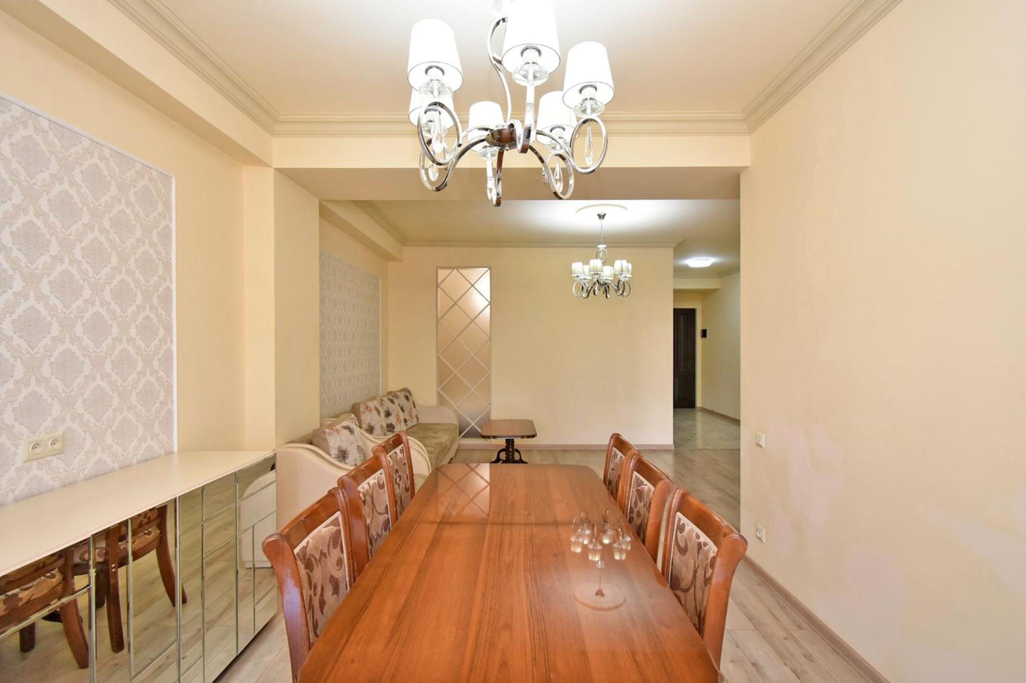 City Centre Apartment Vardananc