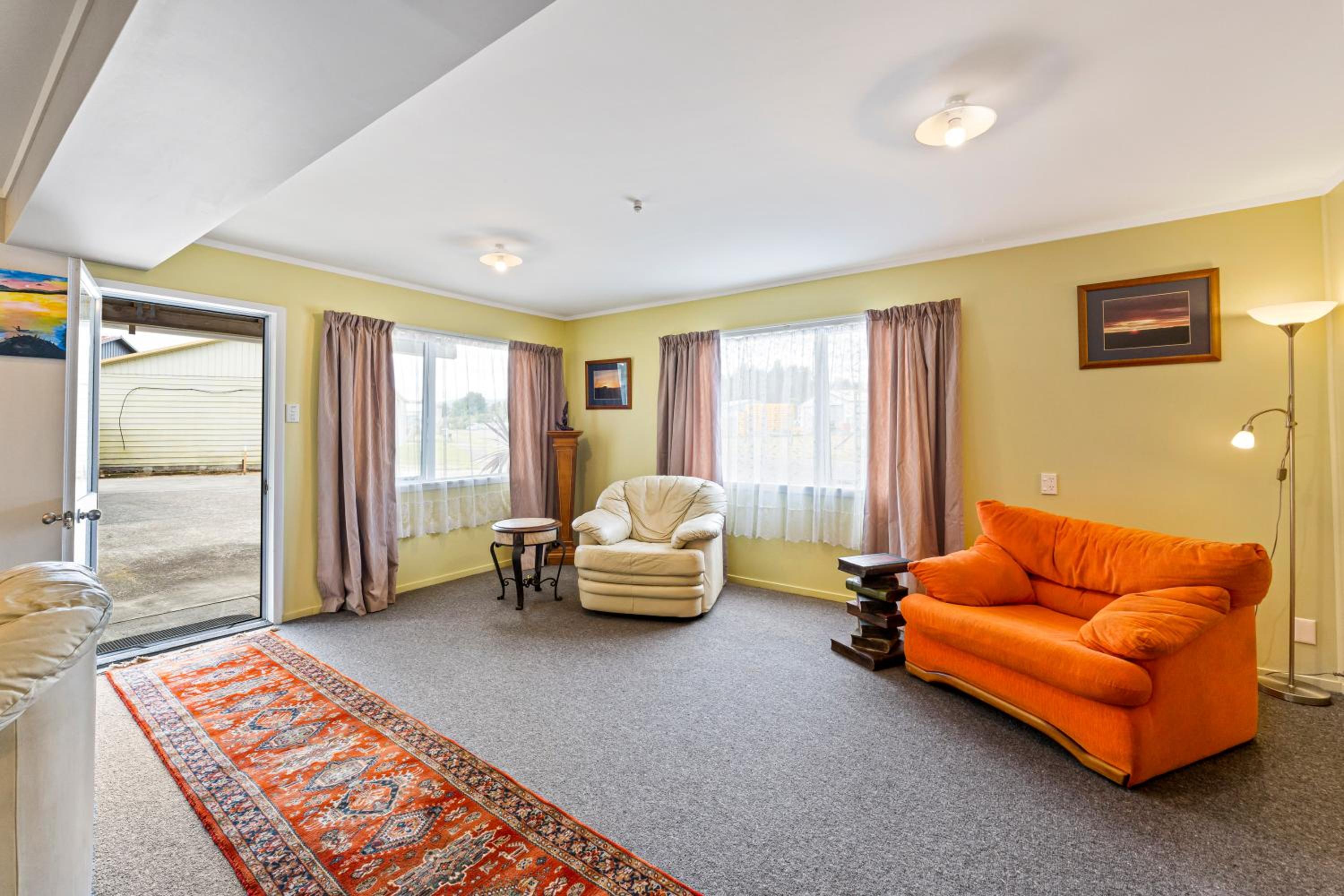 The Red Barn - Turangi Holiday Home view 5