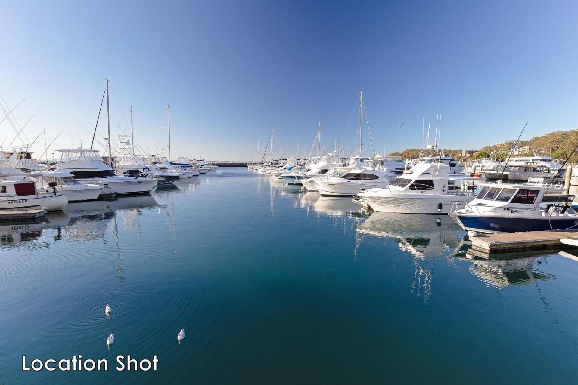 Classic View 2, 2 49 Victoria Pde - panoramic water views, aircon, free Wifi