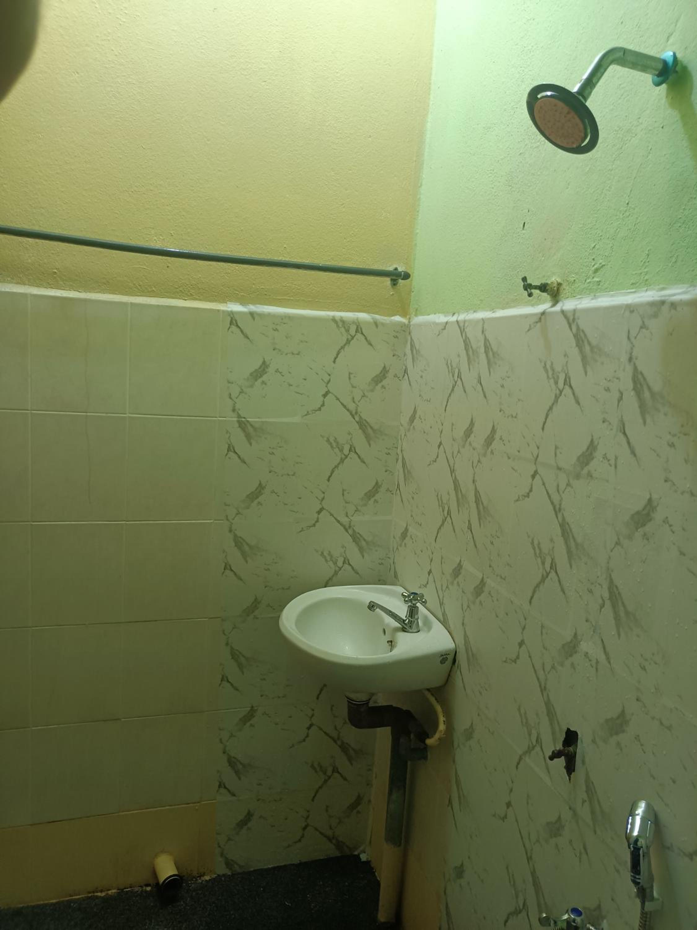 Saffira Homestay Near Universiti Malaya Education Centre -UMEC