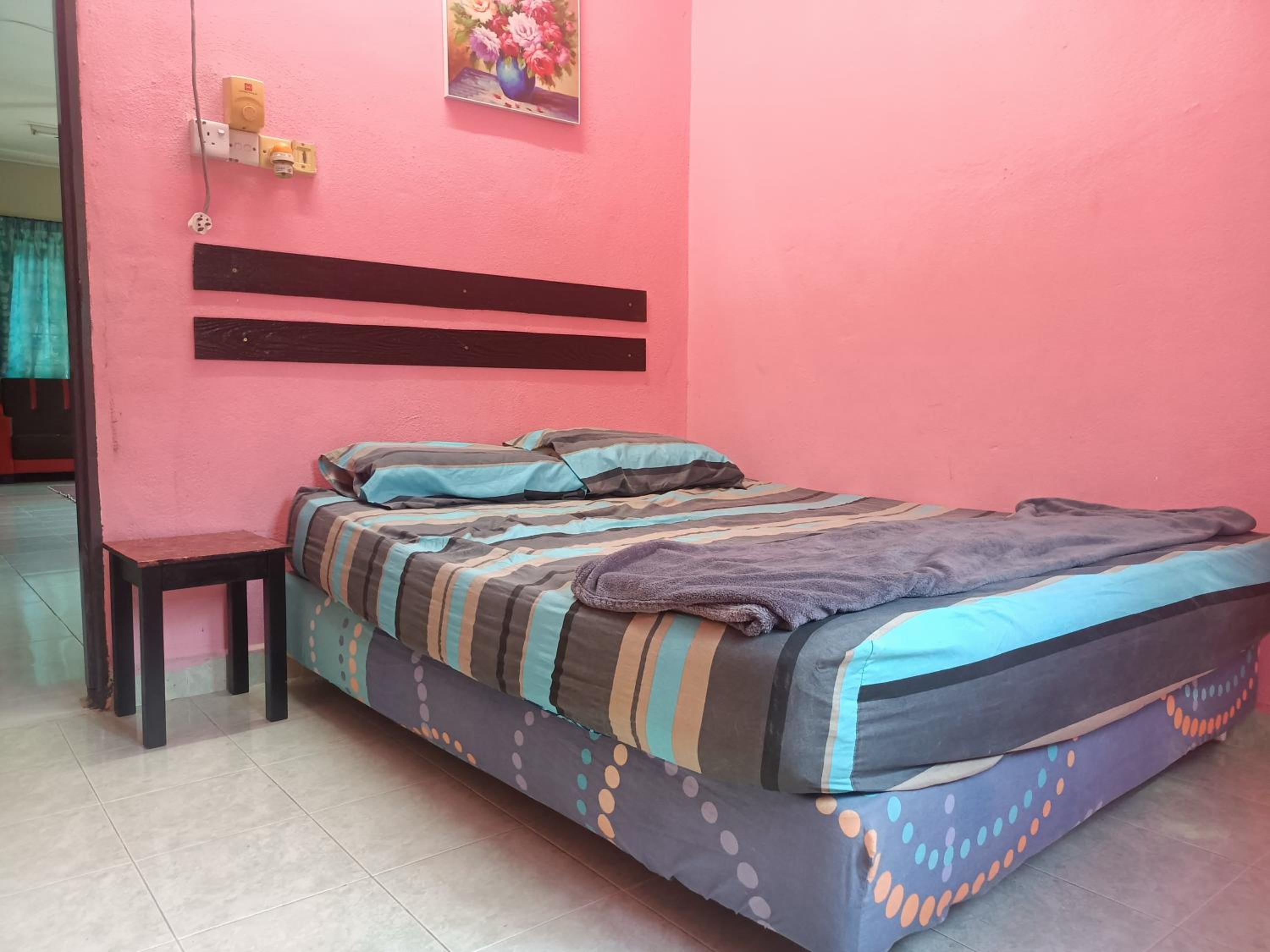 Saffira Homestay Near Universiti Malaya Education Centre -UMEC