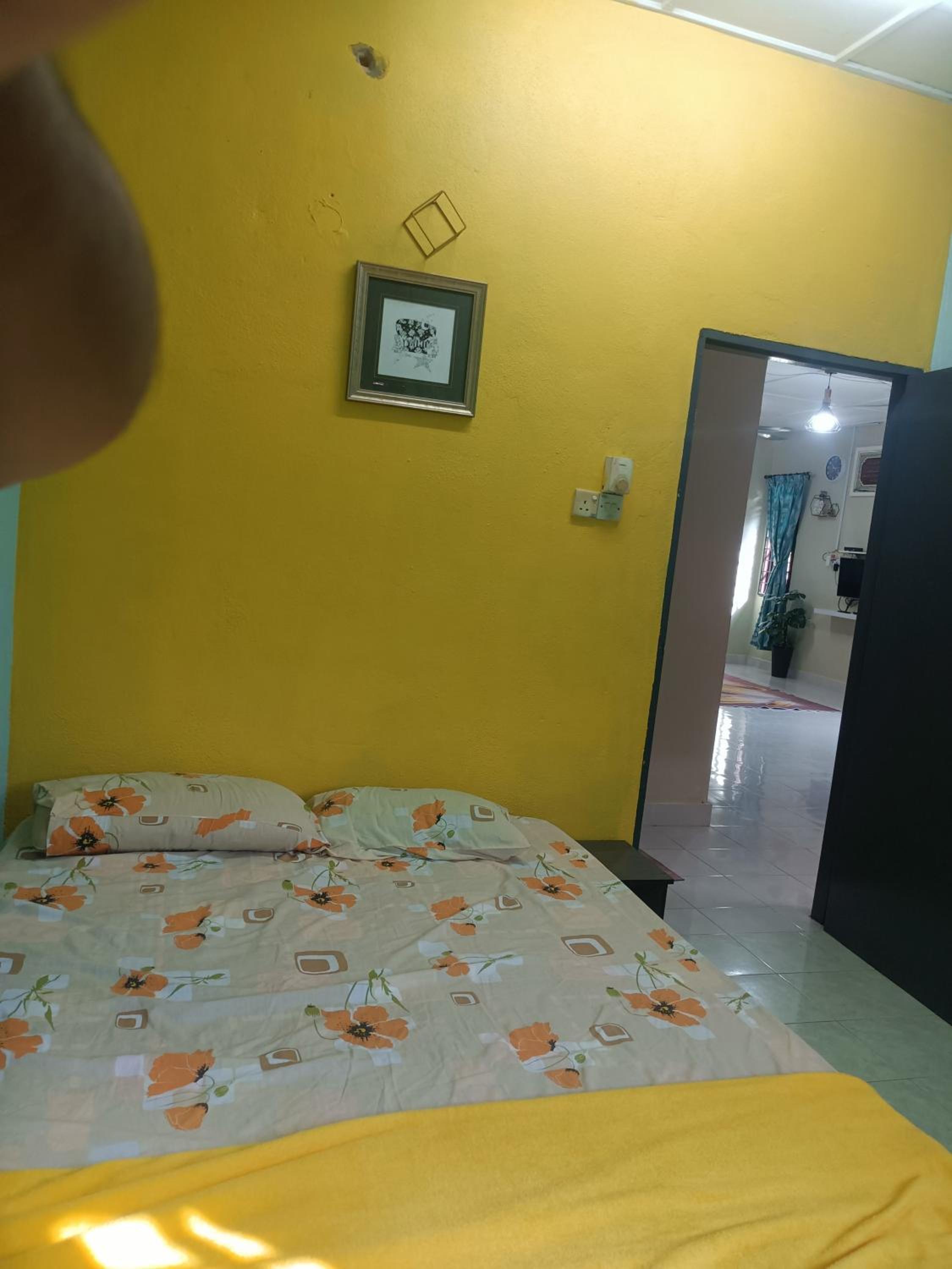 Saffira Homestay Near Universiti Malaya Education Centre -UMEC