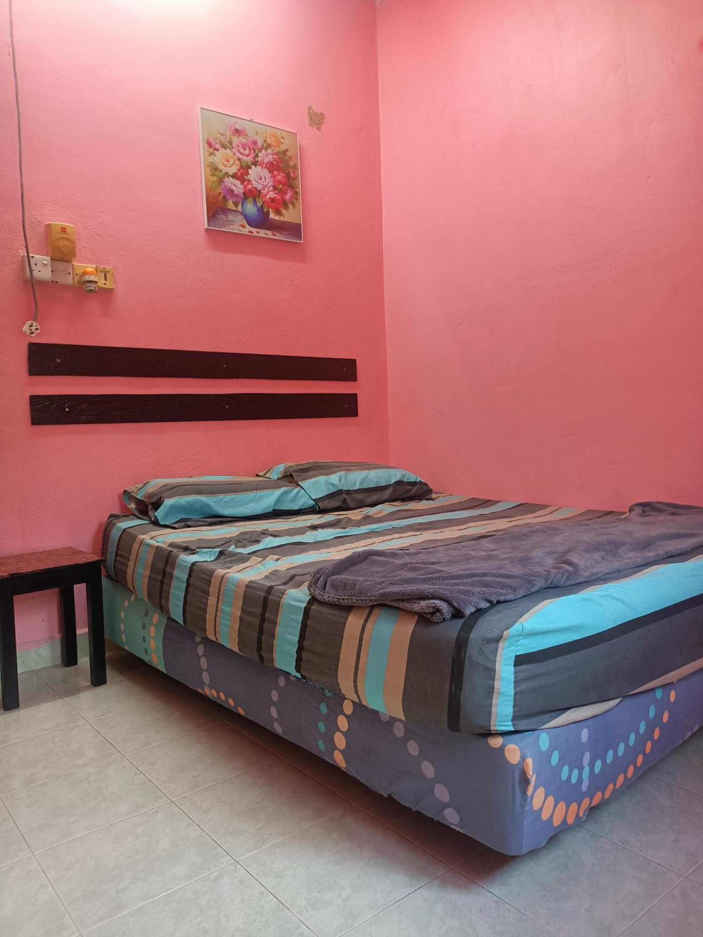 Saffira Homestay Near Universiti Malaya Education Centre -UMEC