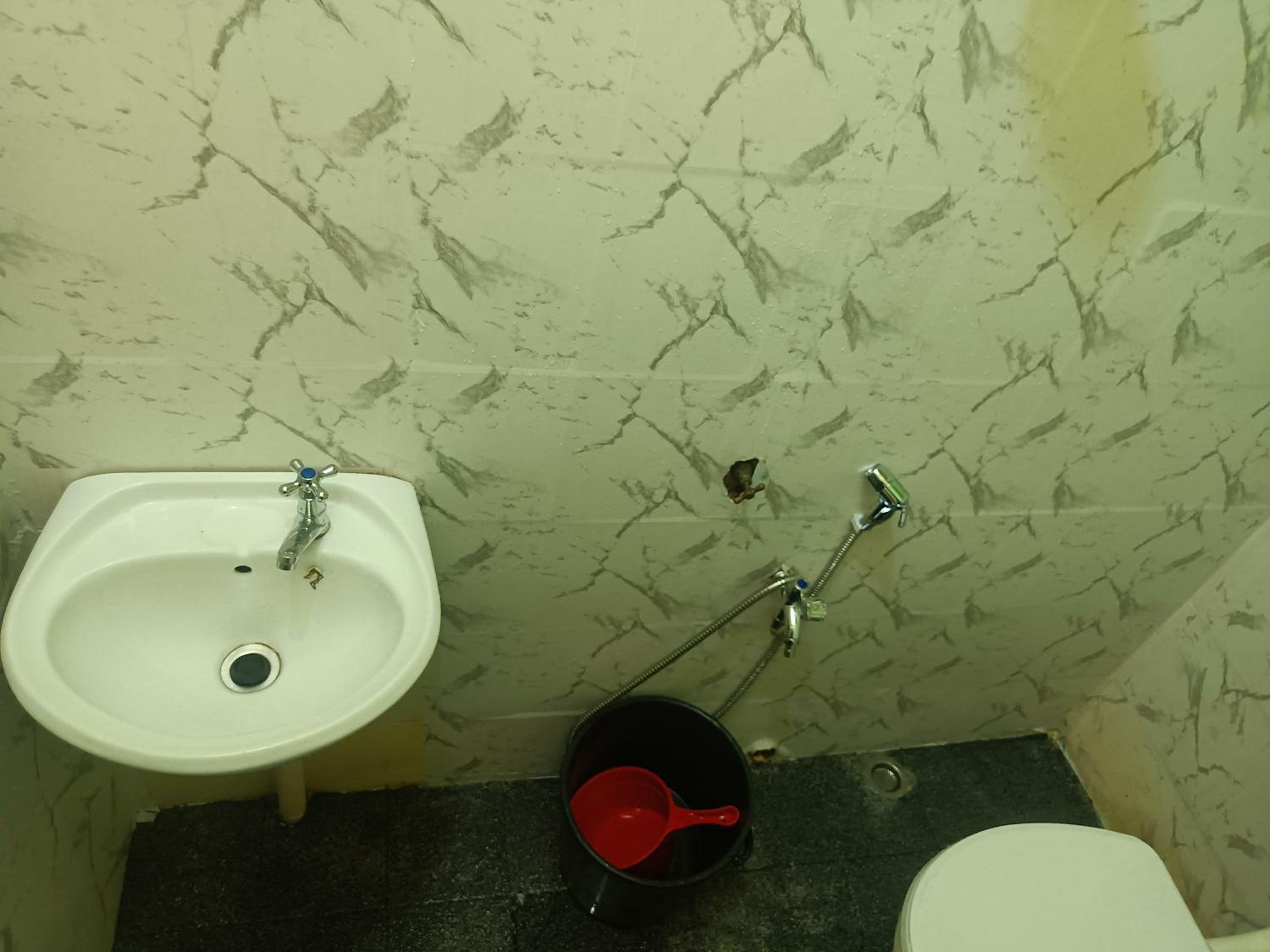 Saffira Homestay Near Universiti Malaya Education Centre -UMEC