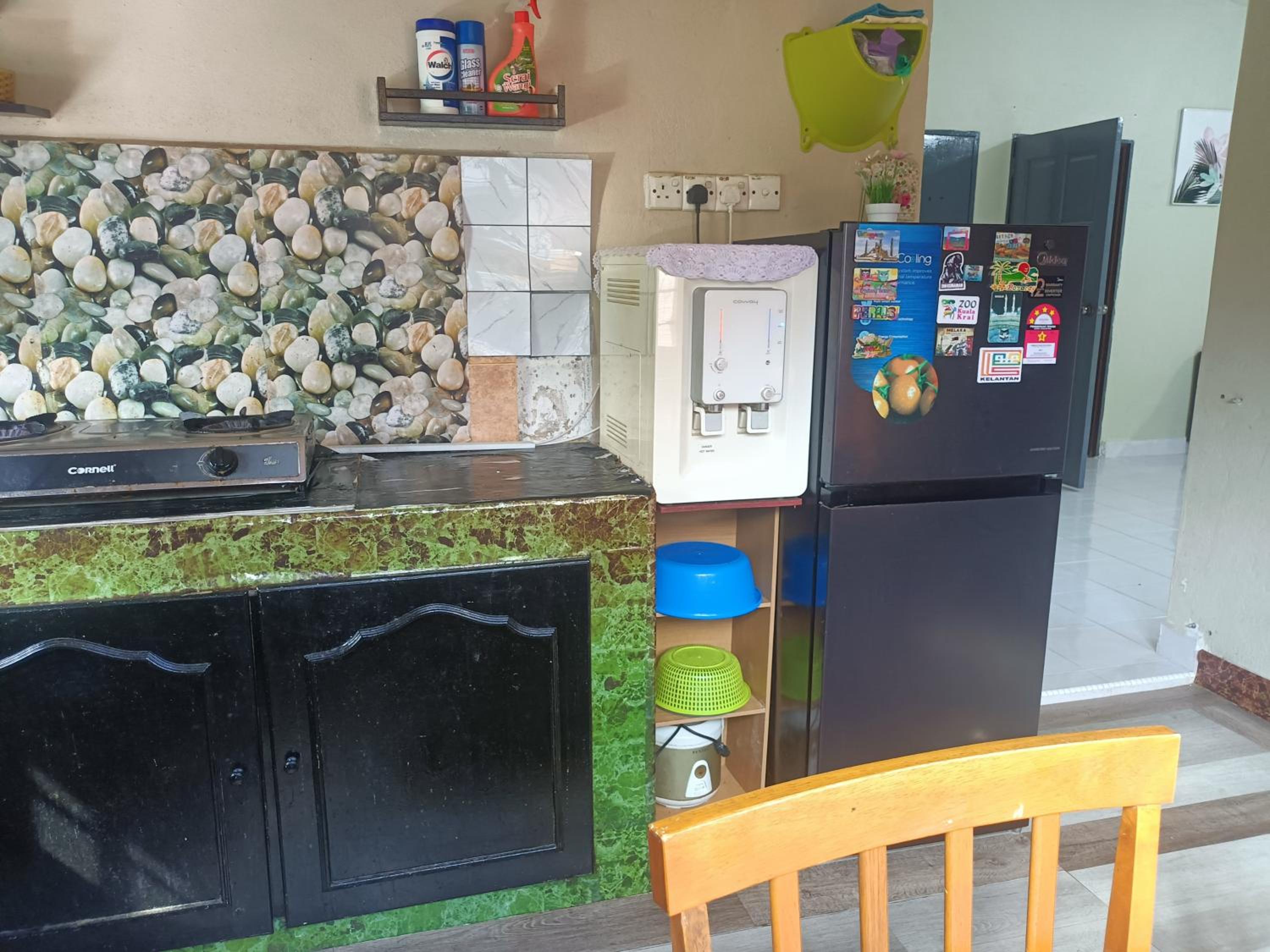 Saffira Homestay Near Universiti Malaya Education Centre -UMEC