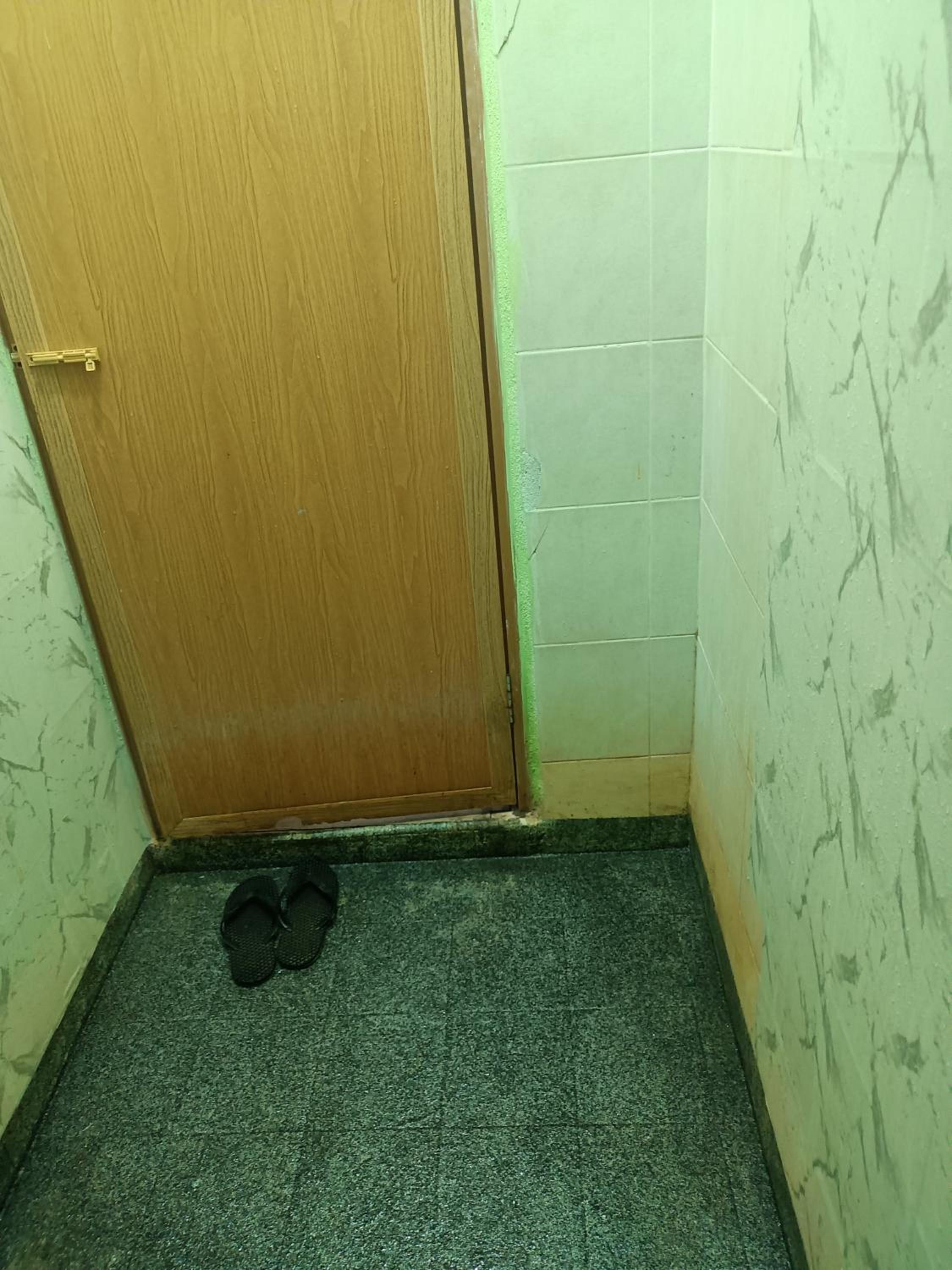 Saffira Homestay Near Universiti Malaya Education Centre -UMEC