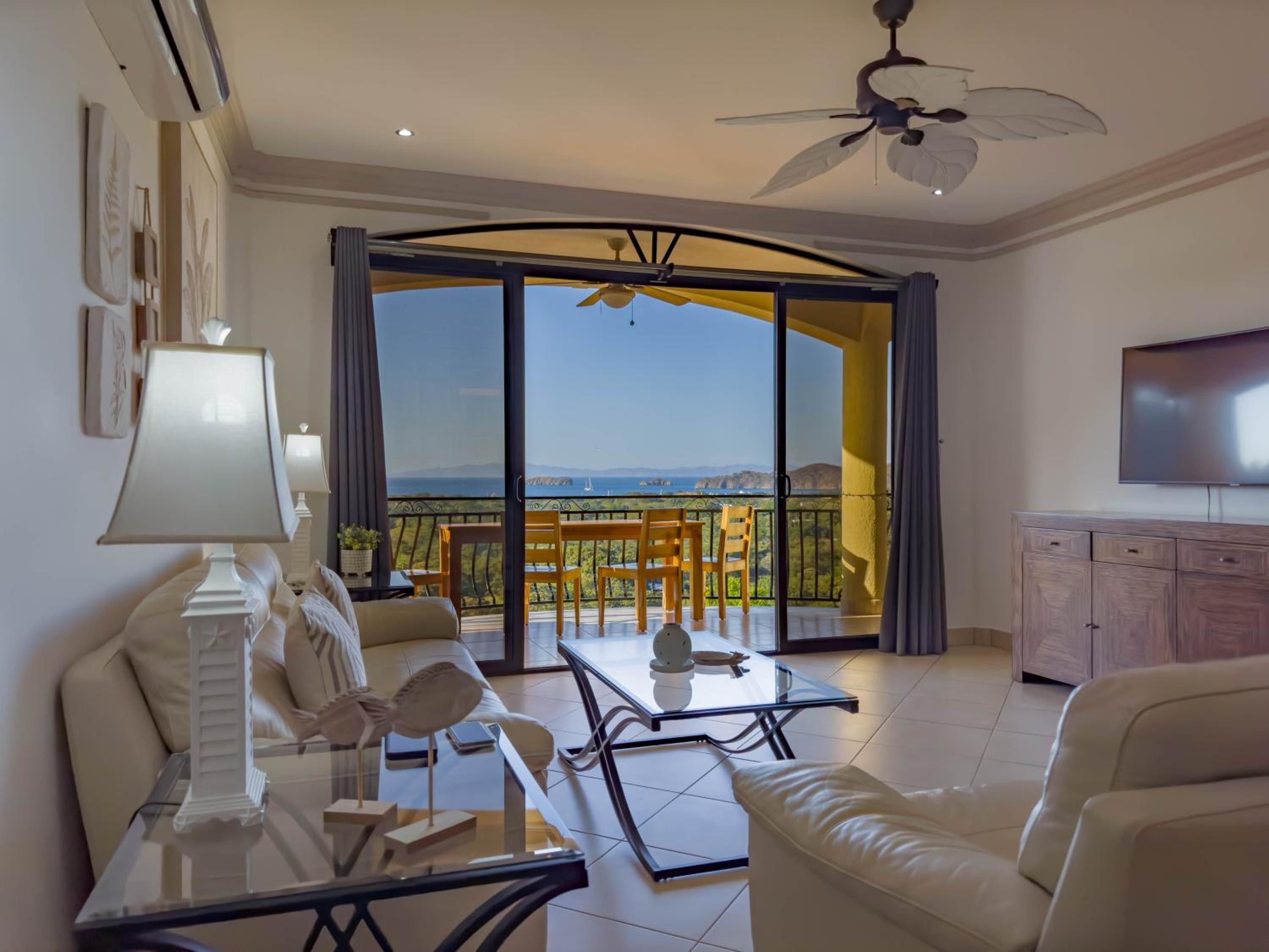 Ocean View Lux And Style Condo